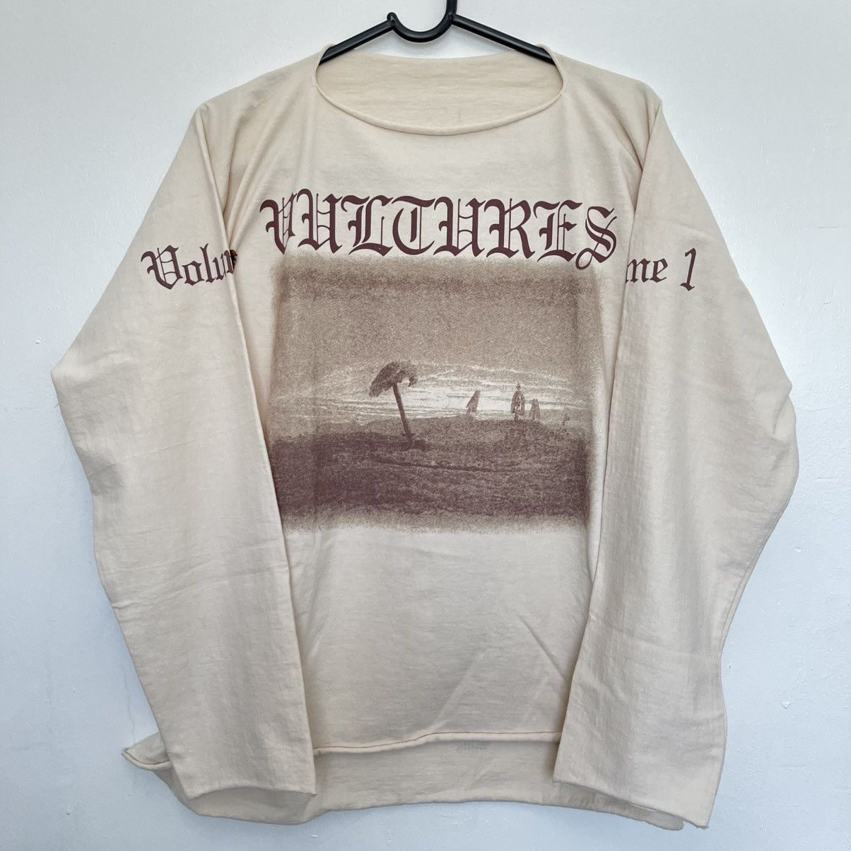 Yeezy Yeezy Vultures Long Sleeve Tee Beige Size US M / EU 48-50 / 2 - 1 Thumbnail