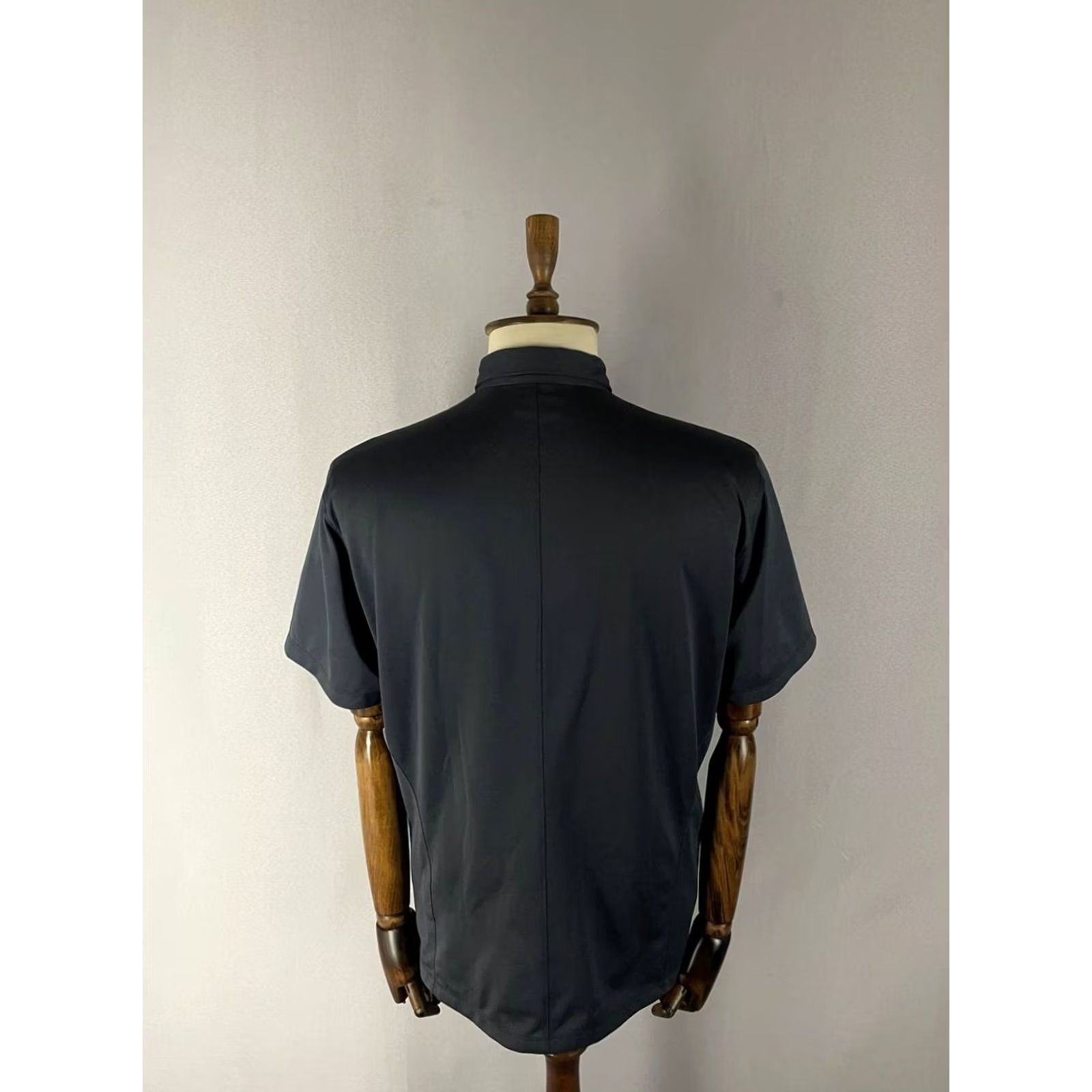 J.Lindeberg J.Lindeberg Golf Polo Shirt XL Gray Polyester Short Sleeve Shirt Men Regular Slimming Pockets Logo Pattern Solid Sports Classic Modern Size US XL / EU 56 / 4 - 2 Thumbnail