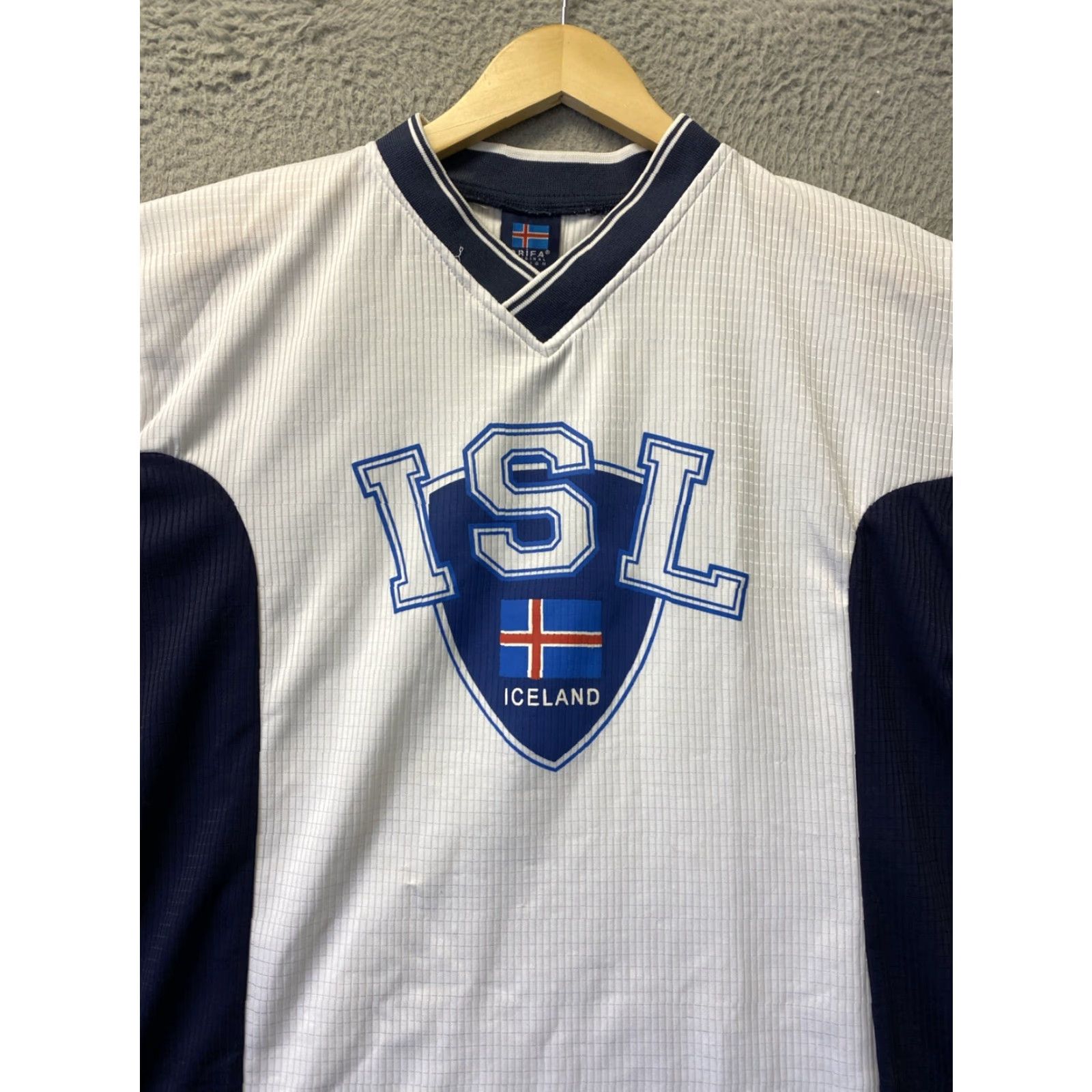 Spell Icewear Dri Fit Iceland T-Shirt Mens M Blue Embroidered Spell Out Short Sleeve 149-26 Size US M / EU 48-50 / 2 - 2 Thumbnail