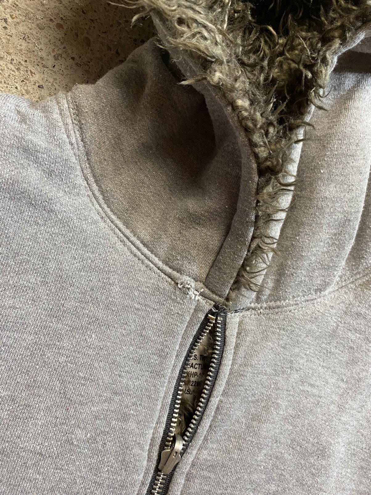 Japanese Brand Grey avant garde hoodie with fur japan streetwear vintage Size US L / EU 52-54 / 3 - 14 Thumbnail