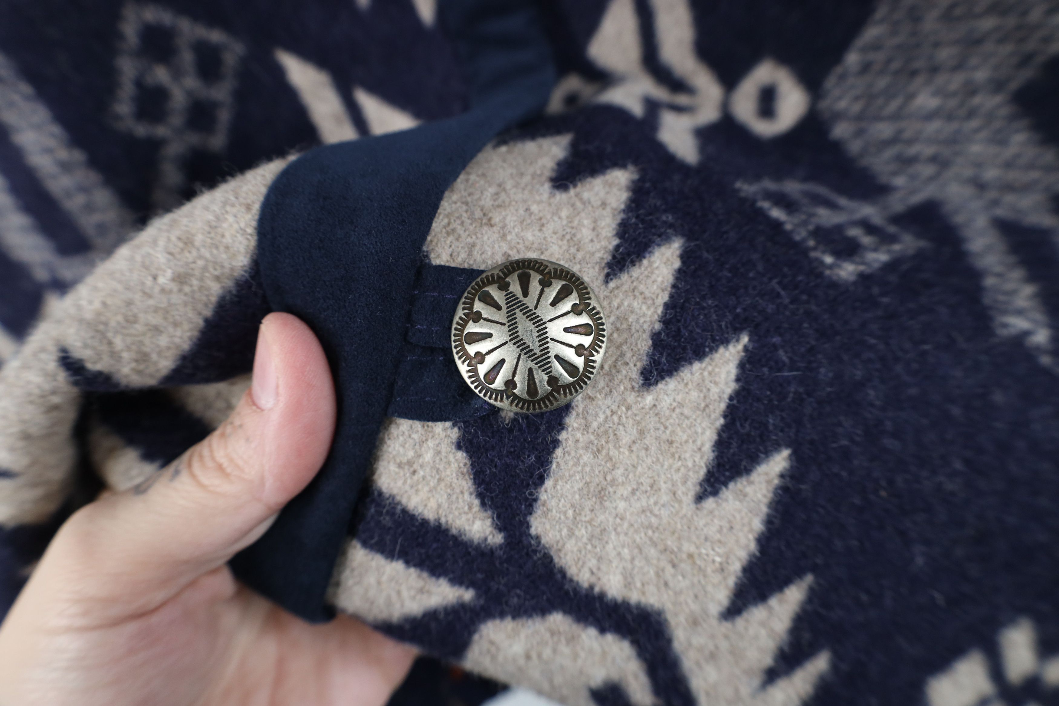 Vintage Vintage 90s Streetwear Southwestern Blanket Button Vest USA Size S / US 4 / IT 40 - 4 Thumbnail