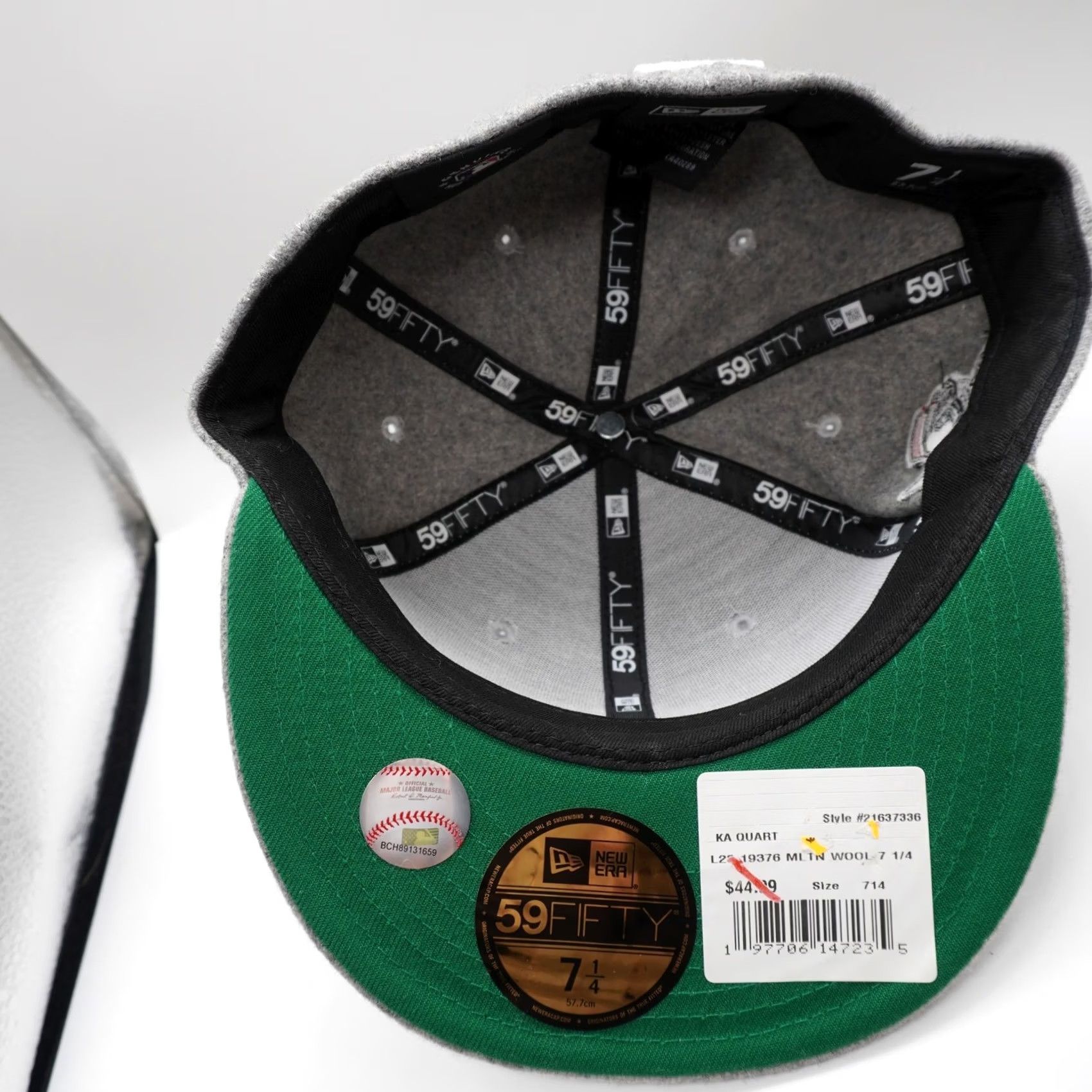 New Era New Era Cincinnati Reds Fitted Baseball Cap Mens 7 1/4 Gray Wool Script Mr Redlegs Patch Size ONE SIZE - 4 Thumbnail
