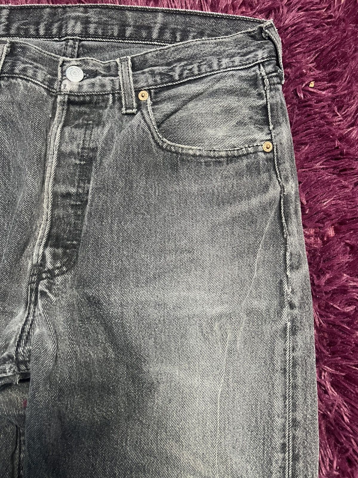 Levi's Vintage 90s Levi's 501 Distressed Denim Jeans (45) Size US 33 - 4 Thumbnail