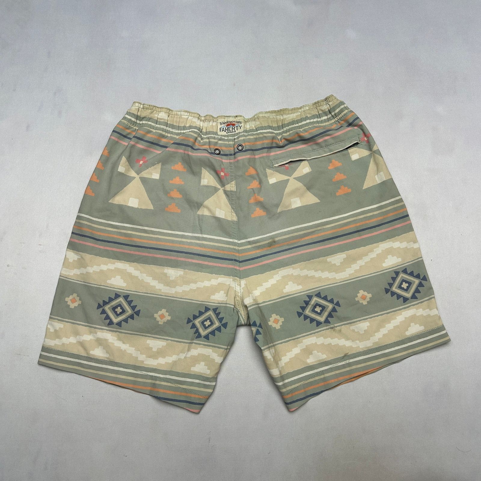 Faherty Faherty Beacon Trunk in Center Lodge Men's Medium 7" Shorts Size US 29 - 2 Thumbnail