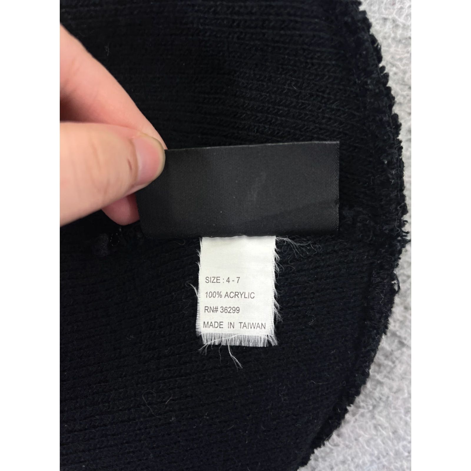 Vintage VINTAGE No Boundaries Beanie Toque Adult 4-7 Black Embroidered Snake Acrylic Skate Beach Size ONE SIZE - 8 Thumbnail