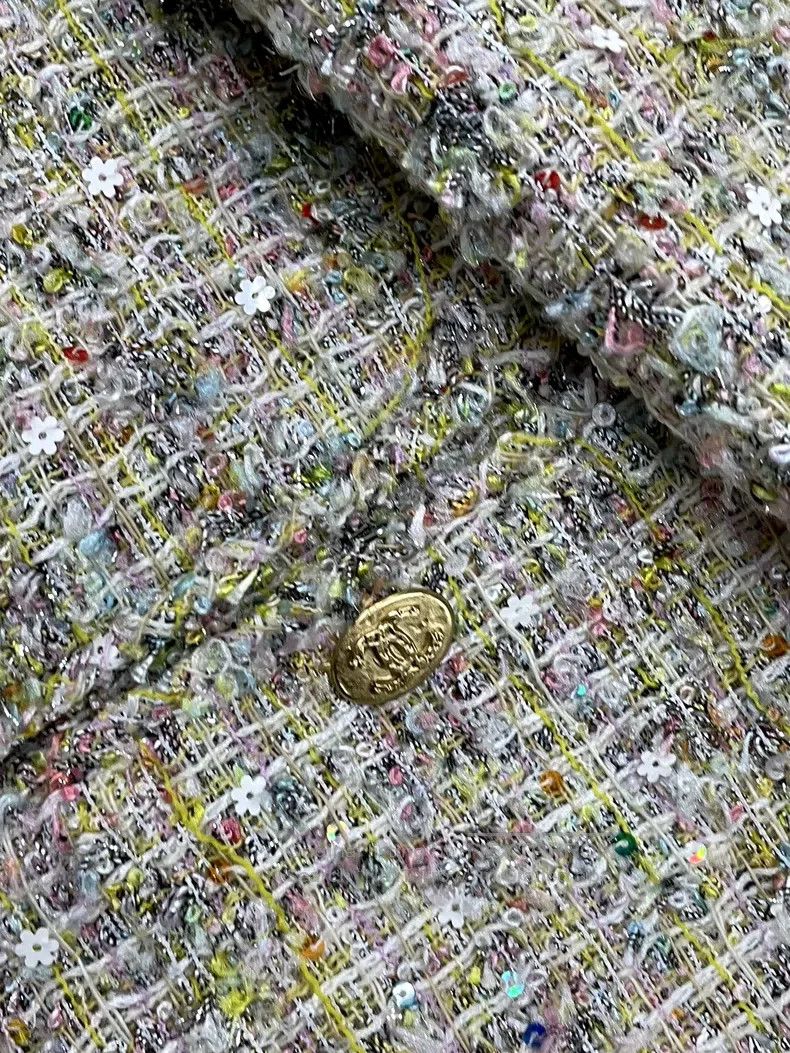 Chanel Chanel Candy-coloured tweed coat Size XS / US 0-2 / IT 36-38 - 2 Thumbnail
