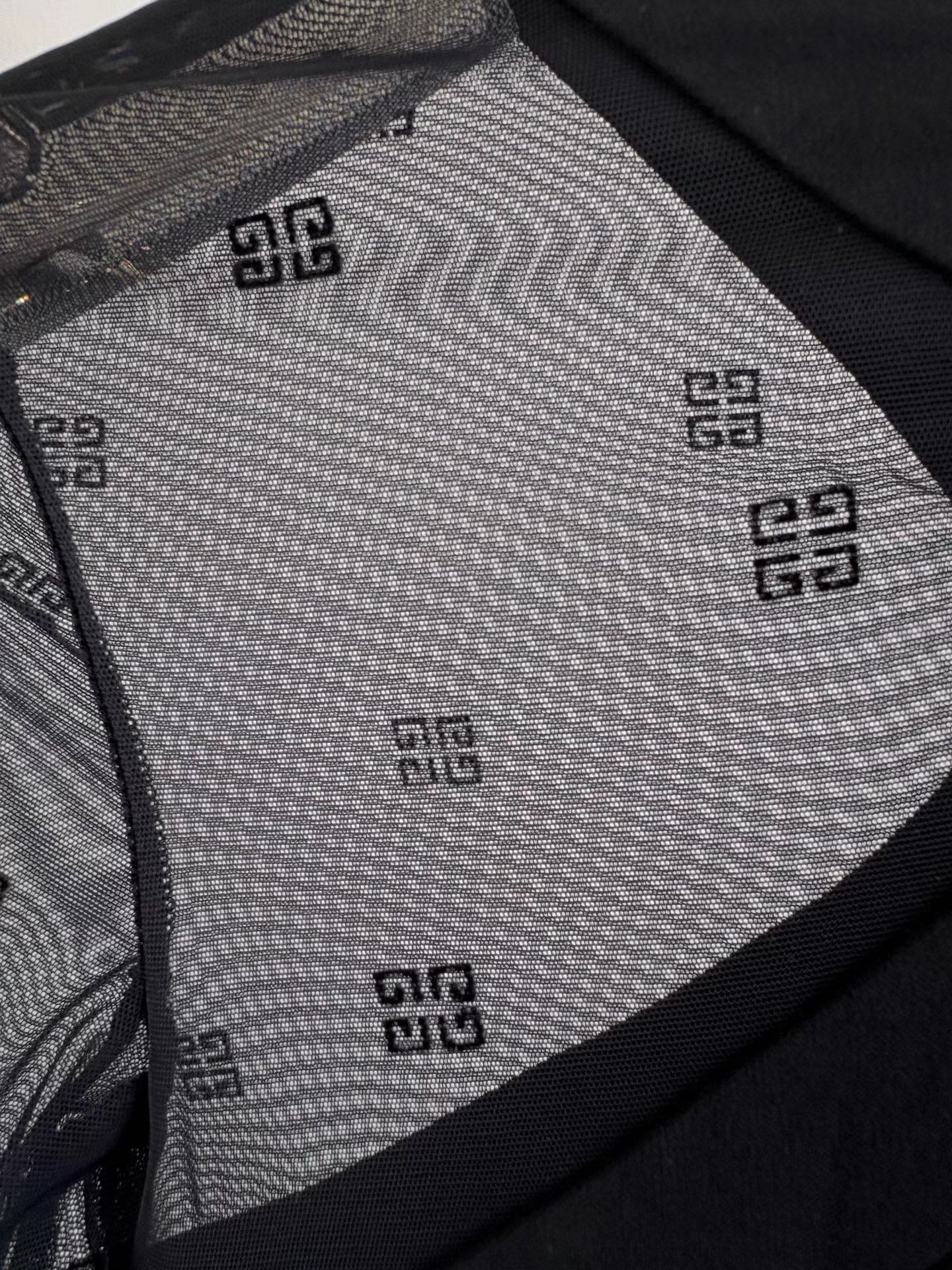 Givenchy Givenchy 4G Mesh Top Size S / US 4 / IT 40 - 3 Thumbnail