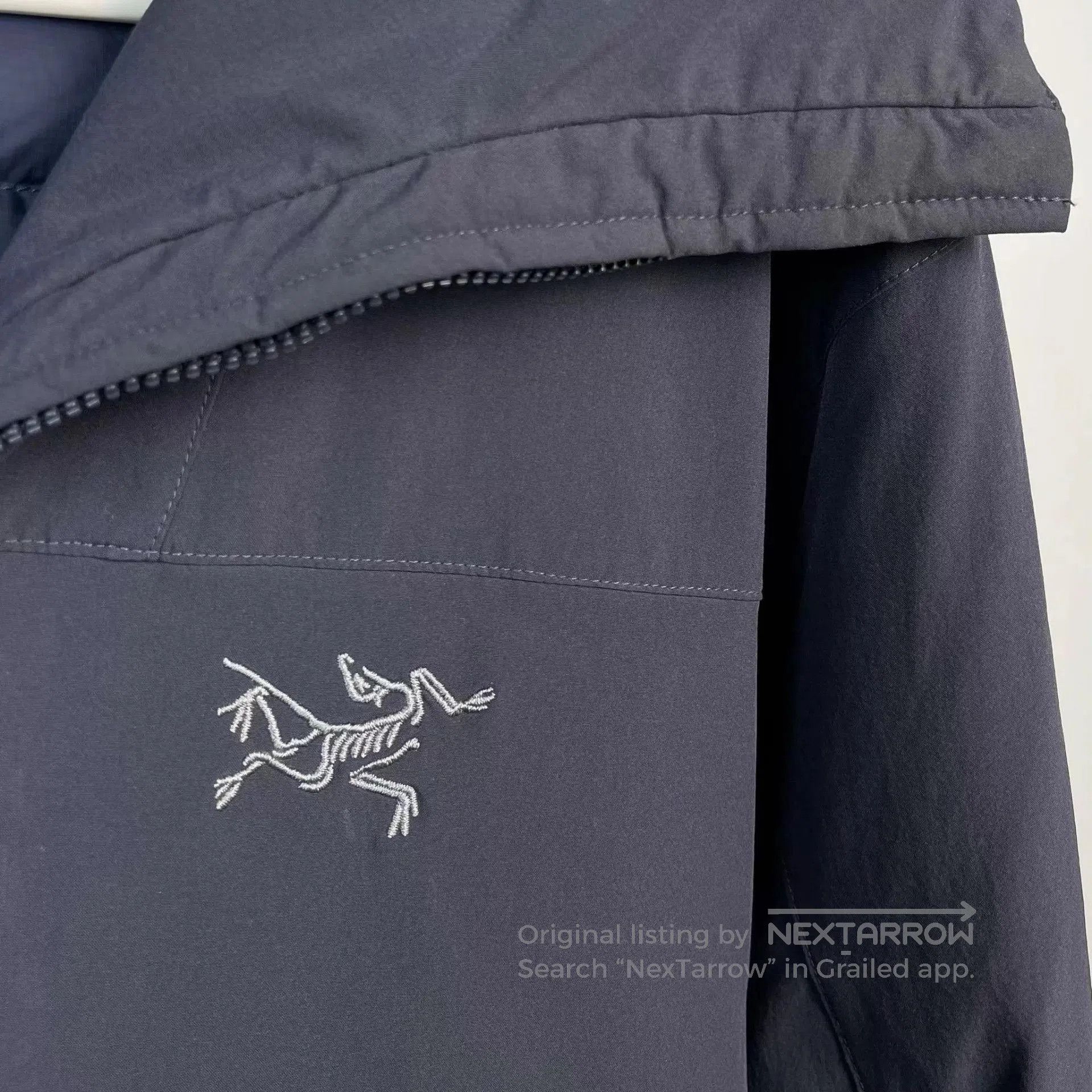 Arc'teryx Black Hooded Padded Jacket Size S. Size US S / EU 44-46 / 1 - 3 Thumbnail