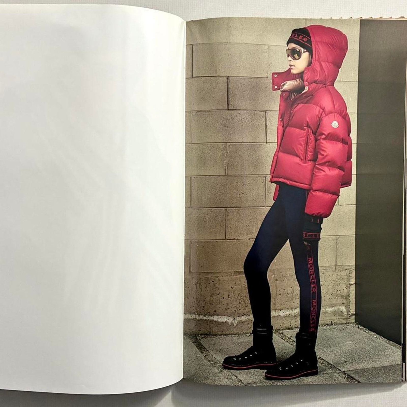 Moncler × Vintage Moncler womens wear F/W 2017-18 collection lookbook catalog Size ONE SIZE - 5 Thumbnail