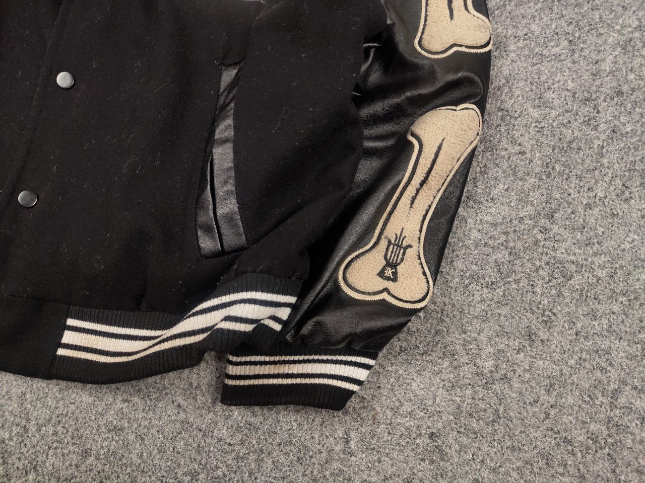 Vintage Vintage Bones Japan Skeleton Letterman Varsity Bomber Jacket Size US M / EU 48-50 / 2 - 6 Thumbnail