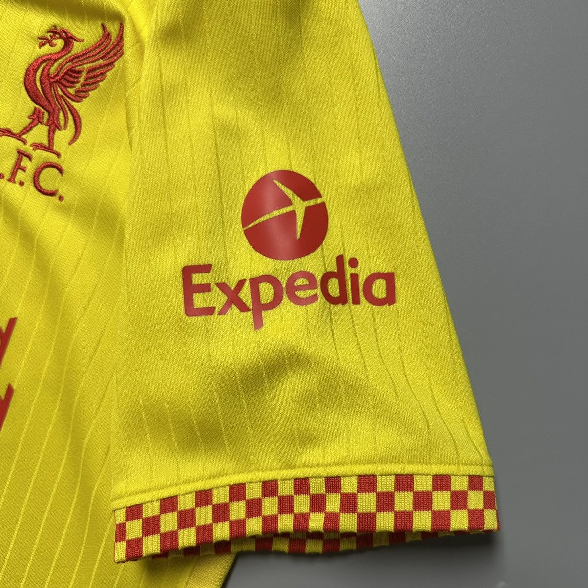 Vintage LIVERPOOL NIKE 2021/2022 SOCCER THIRD JERSEY #20 DIOGO JOTA Size US S / EU 44-46 / 1 - 7 Thumbnail
