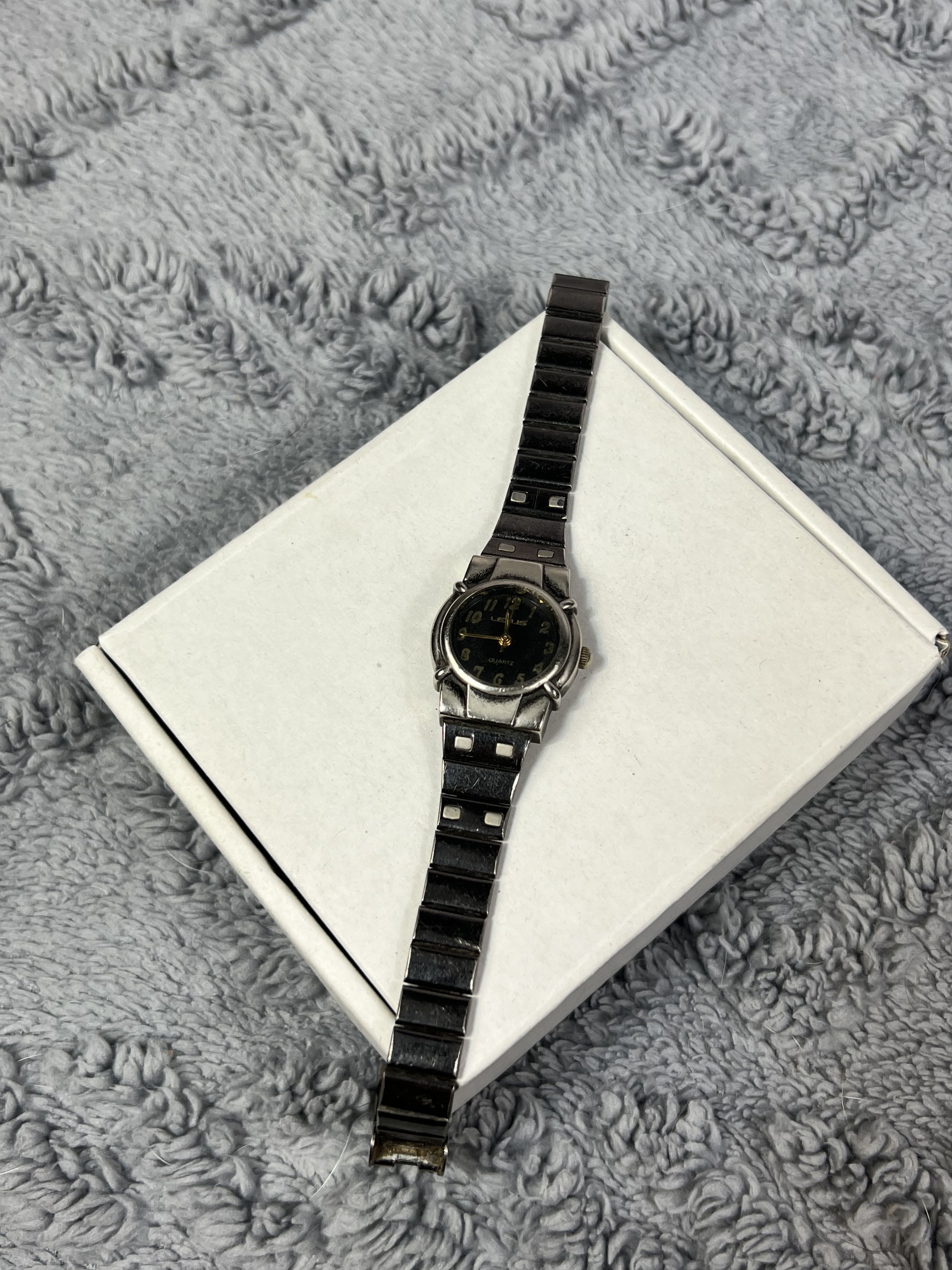 Vintage Futuristic Minimalistic Lexus Japanese Style Bracelet Watch Size ONE SIZE - 14 Thumbnail