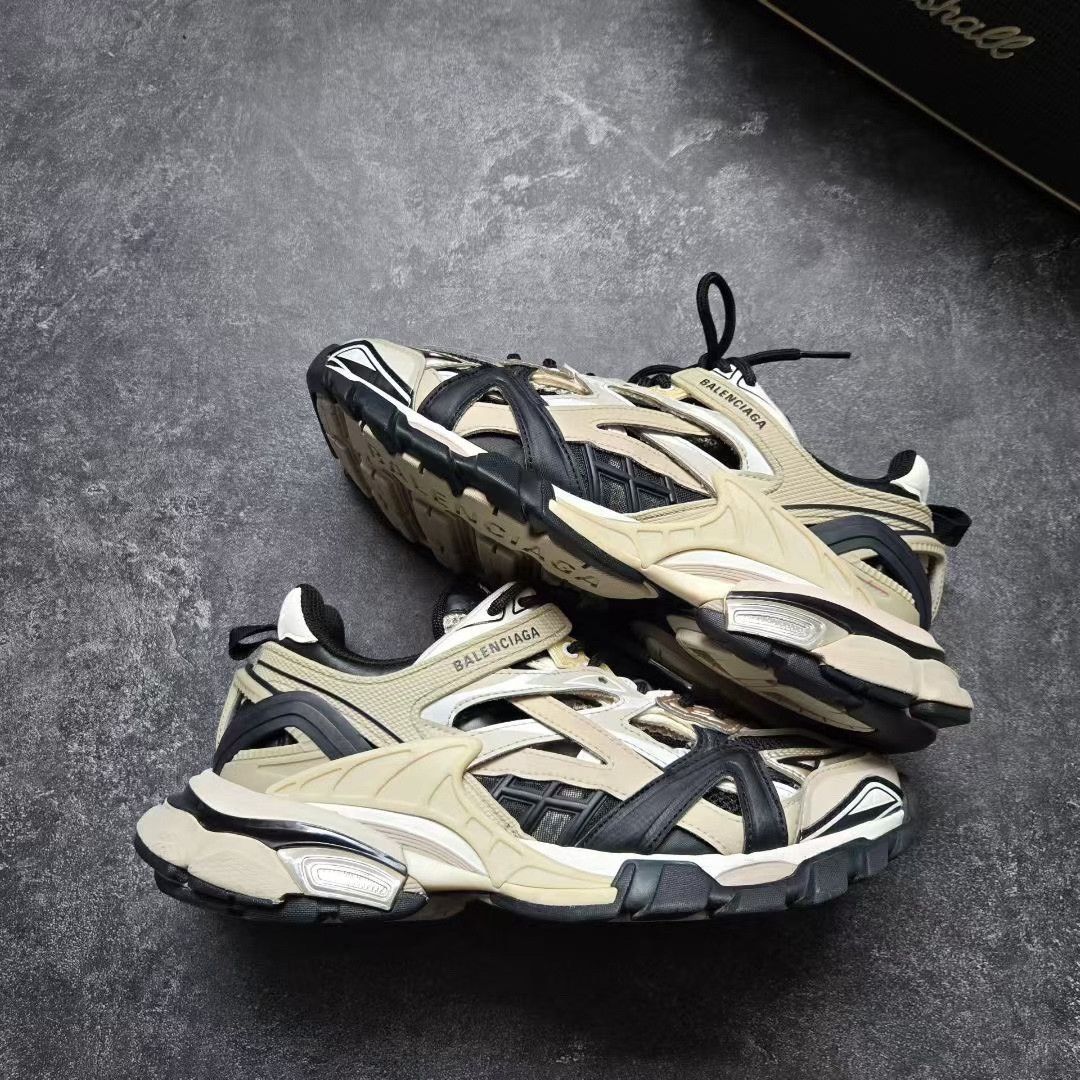 Balenciaga Balenciaga Multi Lowtop Sneakers 39 Women Size US 8.5 / IT 38.5 - 1 Thumbnail
