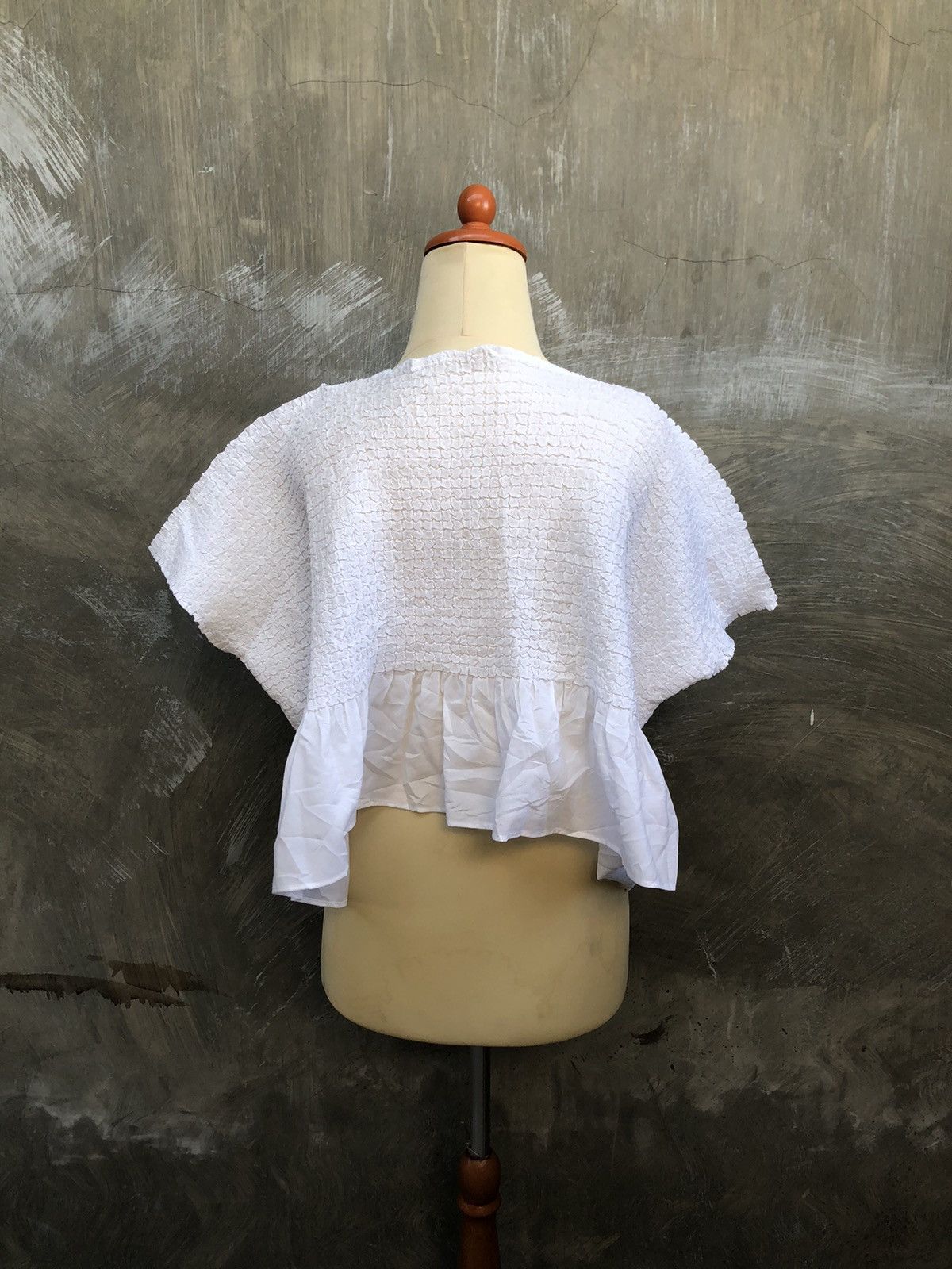 Issey Miyake × Japanese Brand × Pleats Please Issey Miyake Issey Miyake Crop Top Pleats Size M / US 6-8 / IT 42-44 - 8 Thumbnail