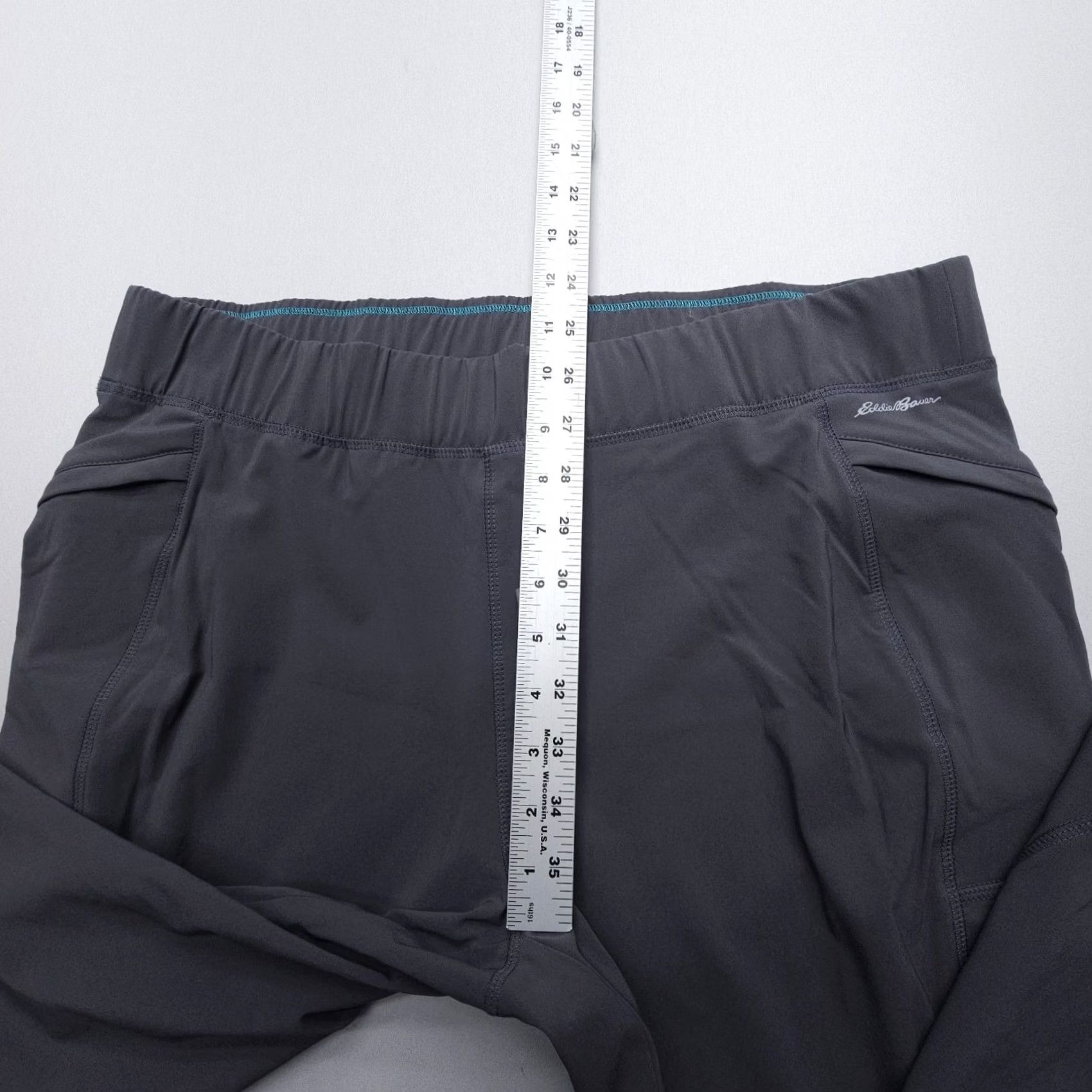 Eddie Bauer Eddie Bauer Pants Womens 16 Gray Pull Crop Hiking Travex Cargo Travel Tech Size 38" / US 16 / IT 52 - 6 Thumbnail