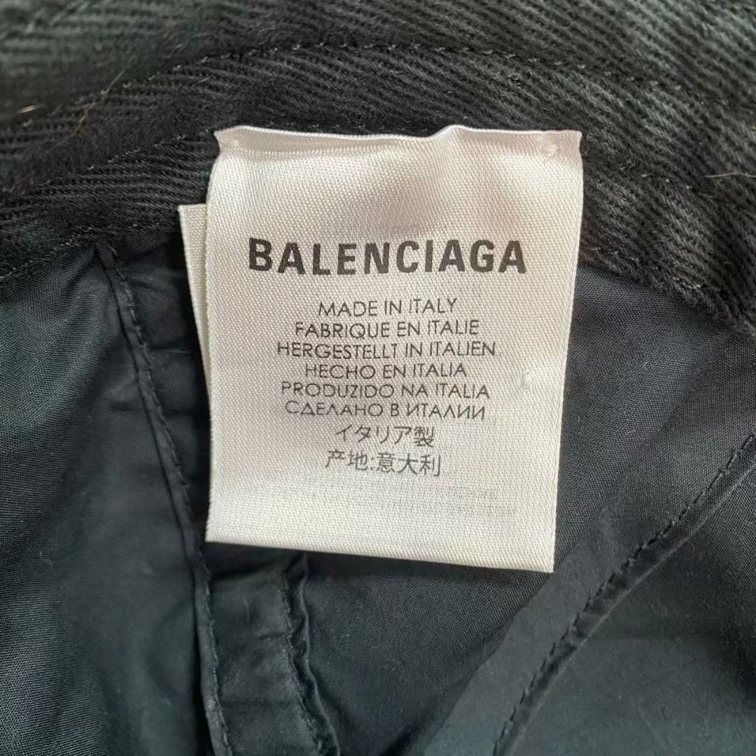 Balenciaga Balenciaga Black and Red Lock Baseball Cap 2501-Nextarrow Size ONE SIZE - 4 Thumbnail