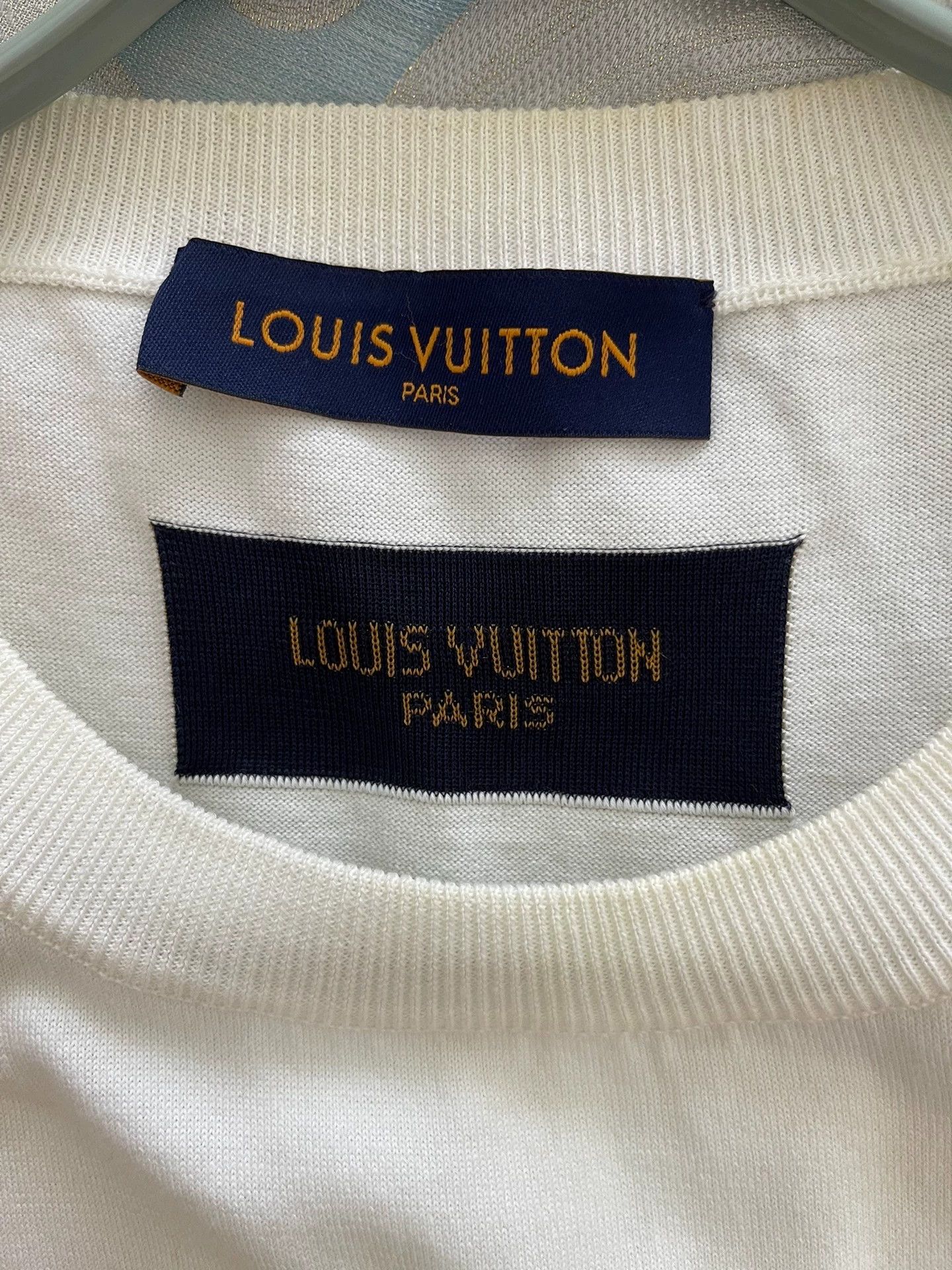 Louis Vuitton LV New White Knit Logos Tee L (Worn Few Times) Size US L / EU 52-54 / 3 - 5 Thumbnail