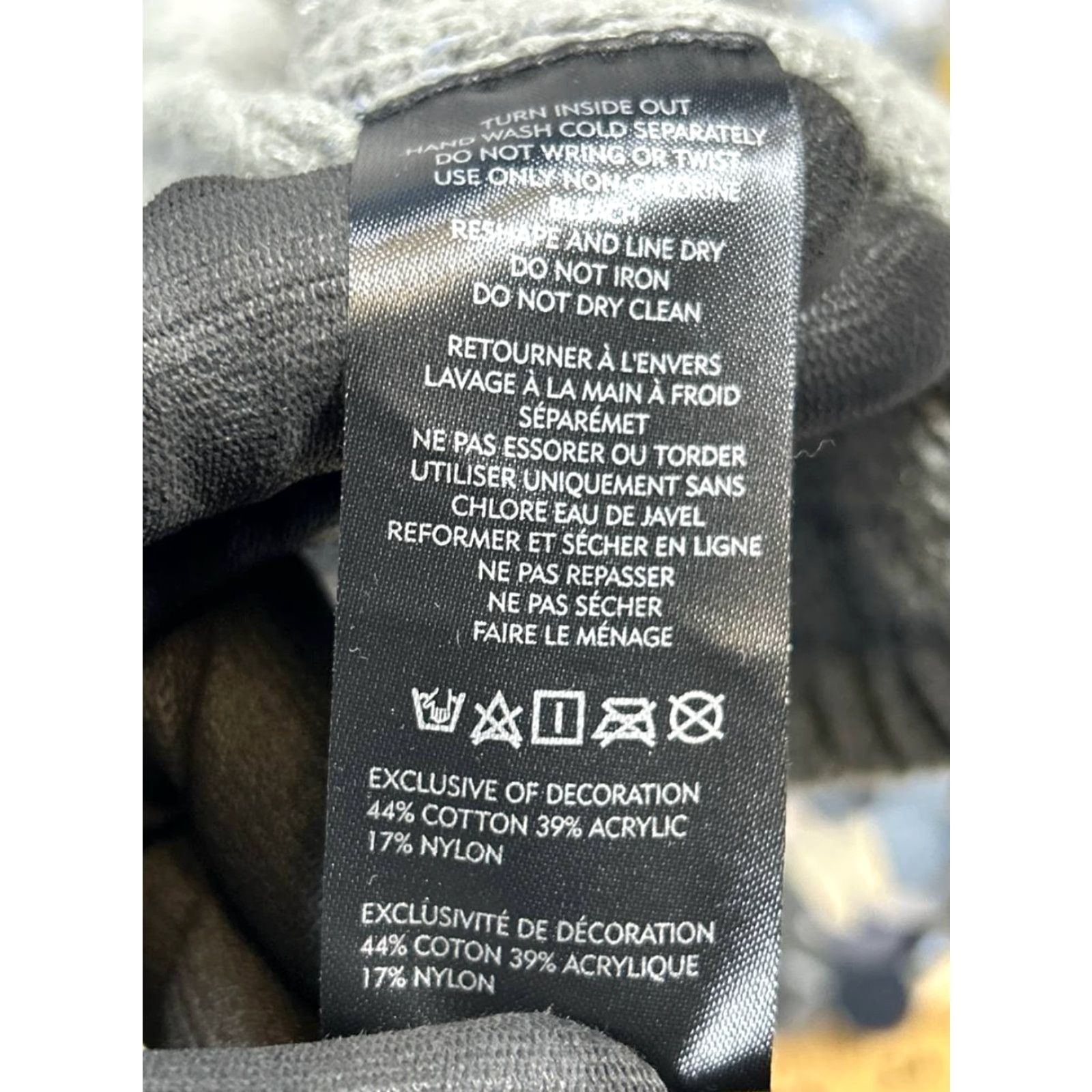 Vintage Pilcro Sweater Womens Small Gray Sequin Open Front Pilcro Sweater Womens Small Gray Sequin Open Front Size S / US 4 / IT 40 - 4 Thumbnail