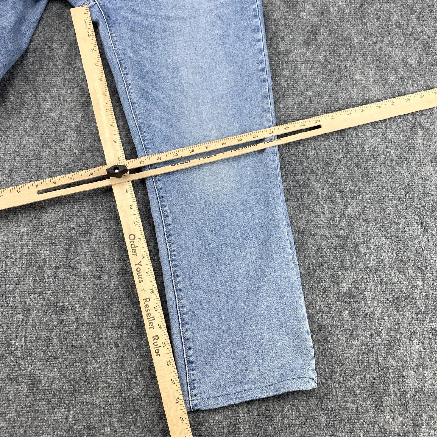Hudson Hudson Jeans Womens 12 Light Wash Flap Pocket Straight Leg Denim Union Jack Shirt? Size 34" / US 12 / IT 48 - 5 Thumbnail