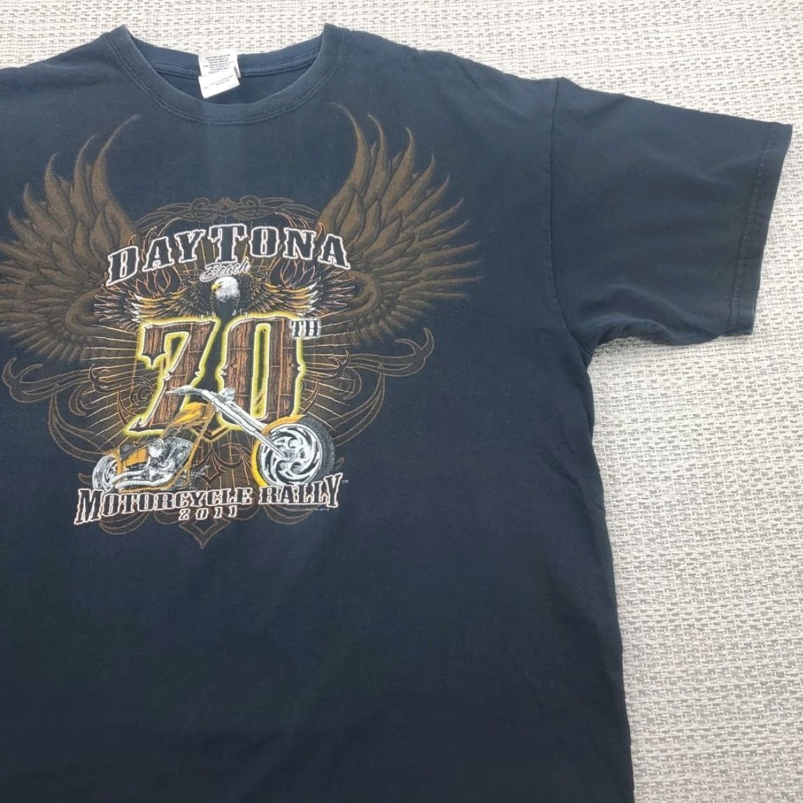 Gildan VINTAGE Bike Week Rally Daytona Beach 2011 T Shirt Adult XL 70th Annual Motorcycle Biker Size US XL / EU 56 / 4 - 4 Thumbnail