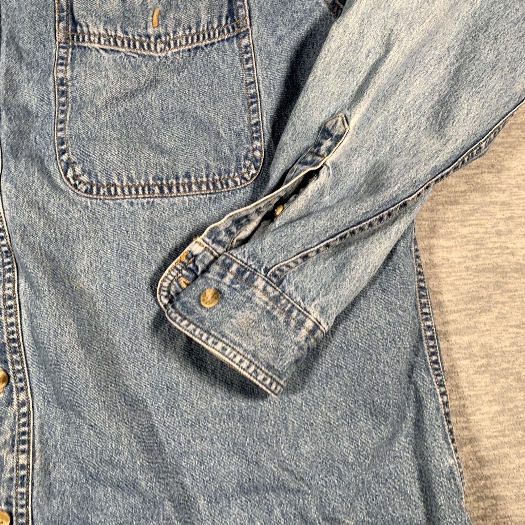 Lee Lee Denim Shirt Mens Large Blue Button Down Long Sleeve Peter B's Brewpub Logo Size US L / EU 52-54 / 3 - 4 Thumbnail