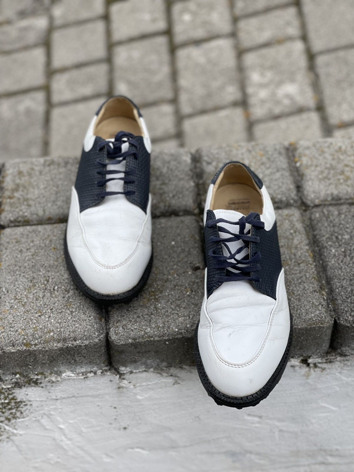 Nike Vintage leather Nike golf sneakers Size US 8.5 / EU 41-42 - 4 Thumbnail