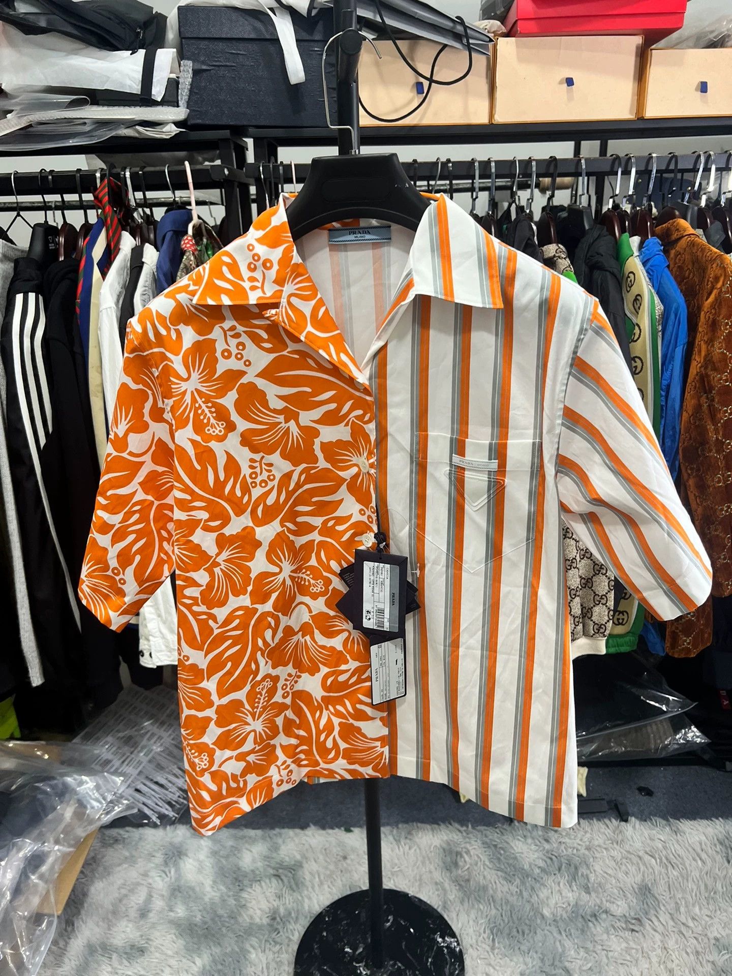 Prada Prada Triangle Logo Shirt Size US S / EU 44-46 / 1 - 1 Thumbnail