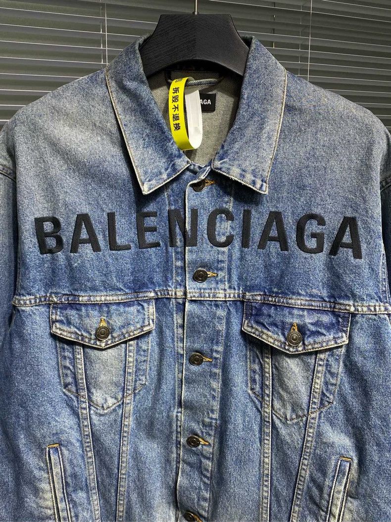 Balenciaga Balenciaga Denim jacket with embroidered logo Size US S / EU 44-46 / 1 - 4 Thumbnail