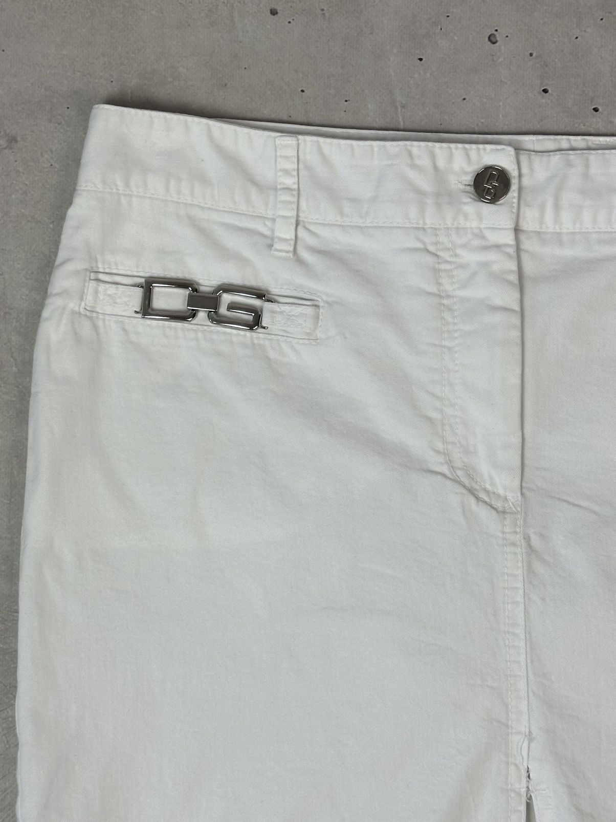 Dolce & Gabbana Vintage Dolce & Gabbana White Cotton Metal Logo Midi Skirt Size 32" / US 10 / IT 46 - 2 Thumbnail