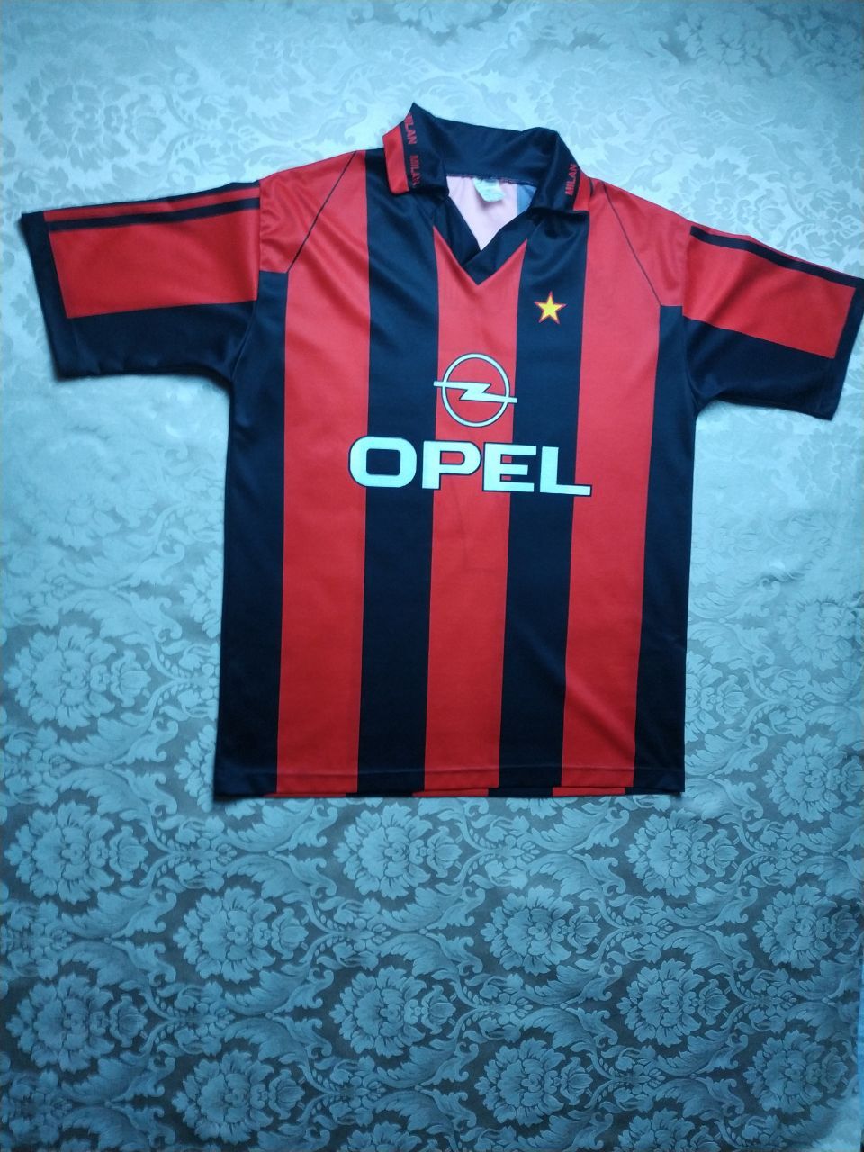 Vintage 🔥Vintage AC Milan Shevchenko football Soccer jersey Size US L / EU 52-54 / 3 - 5 Thumbnail