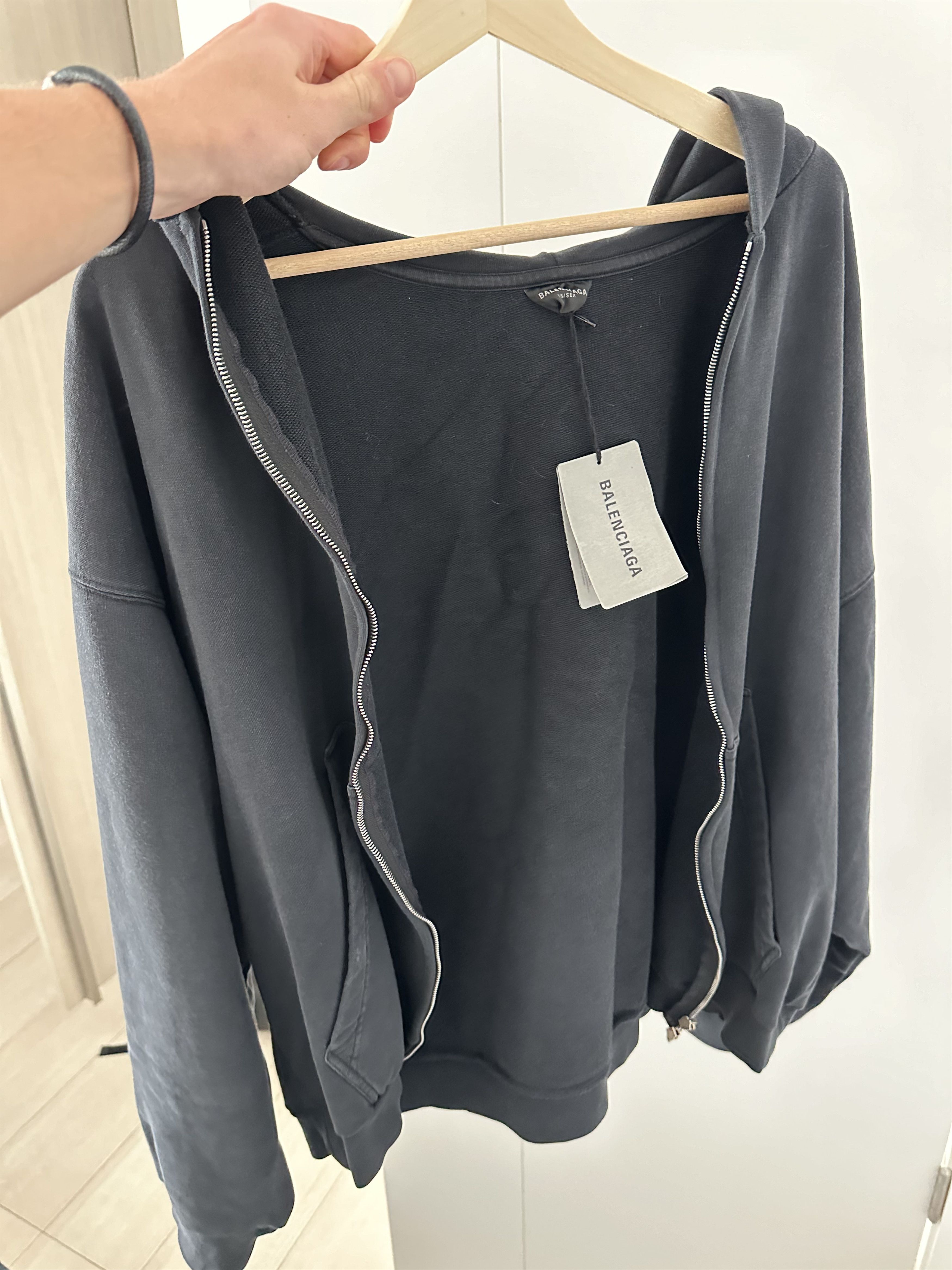 Balenciaga Balenciaga rare hoodie Size US S / EU 44-46 / 1 - 2 Thumbnail