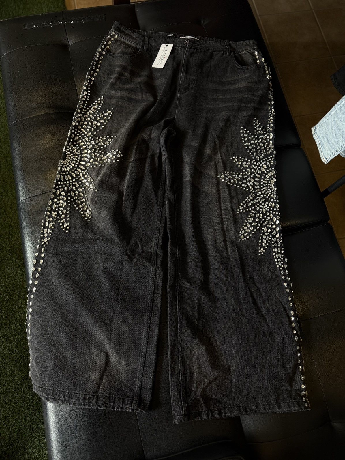 Vale Valley Stone Crystal Rhinestone Baggy Black Jeans Size 38 Size US 38 / EU 54 - 1 Thumbnail