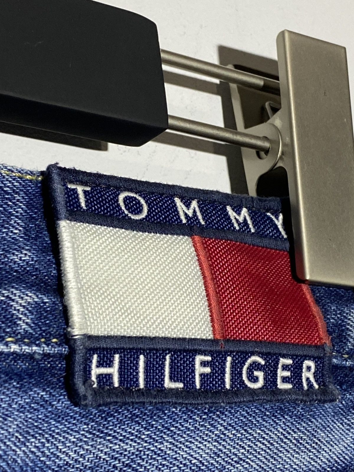 Tommy Hilfiger Vintage 90s Tommy Hilfiger Jeans Baggy Fit 32x34 Size US 32 / EU 48 - 10 Thumbnail
