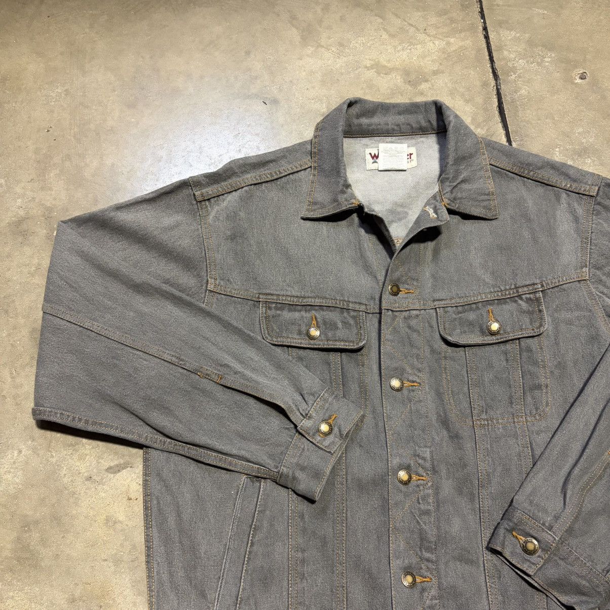 Wrangler Vintage Wrangler Rugged Wear Denim Trucker Jacket Charcoal Size US L / EU 52-54 / 3 - 3 Thumbnail