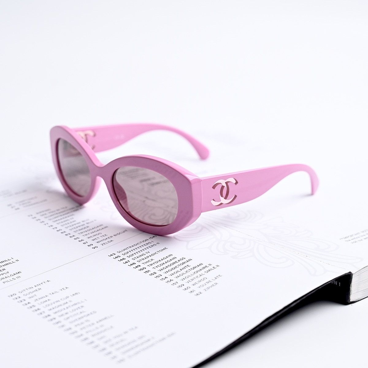 Chanel CHANEL 0CH5528 177653 SUNGLASSES Size ONE SIZE - 1 Thumbnail
