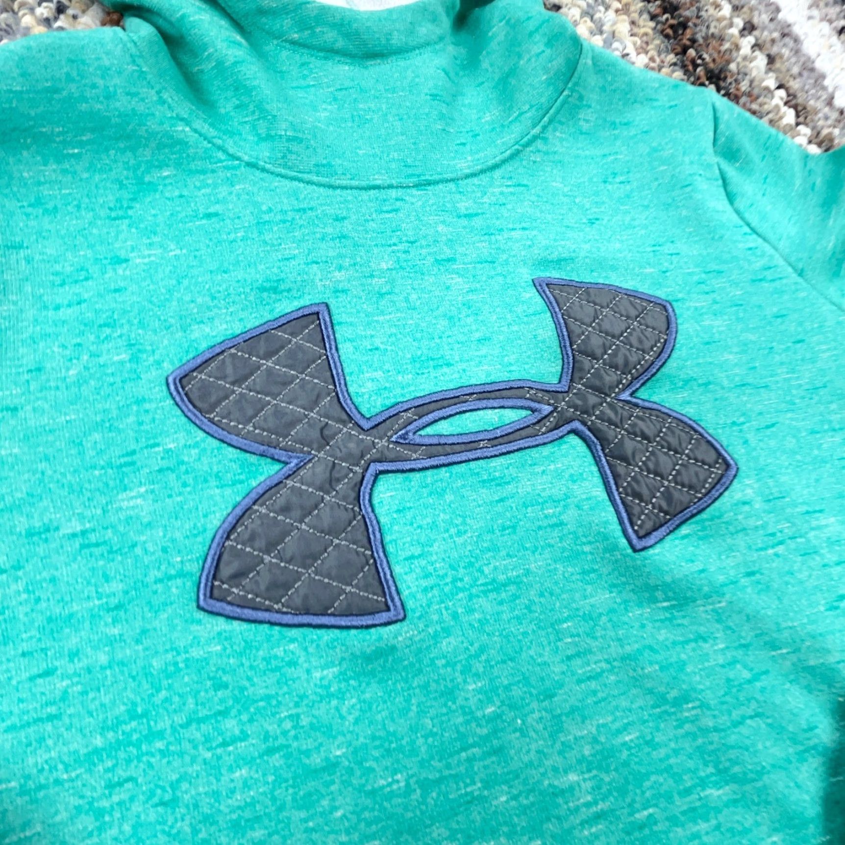 Under Armour Under Armour Hoodie Women XS Green Sweatshirt Sweater Loose Cold Gear Performane Size XS / US 0-2 / IT 36-38 - 2 Thumbnail