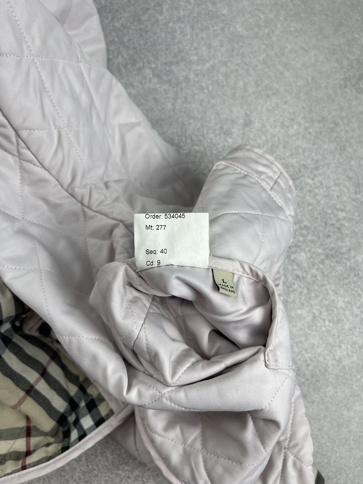 Burberry Vintage Burberry Quilted Zip Jacket Women’s Light Pink Size L / US 10 / IT 46 - 15 Thumbnail