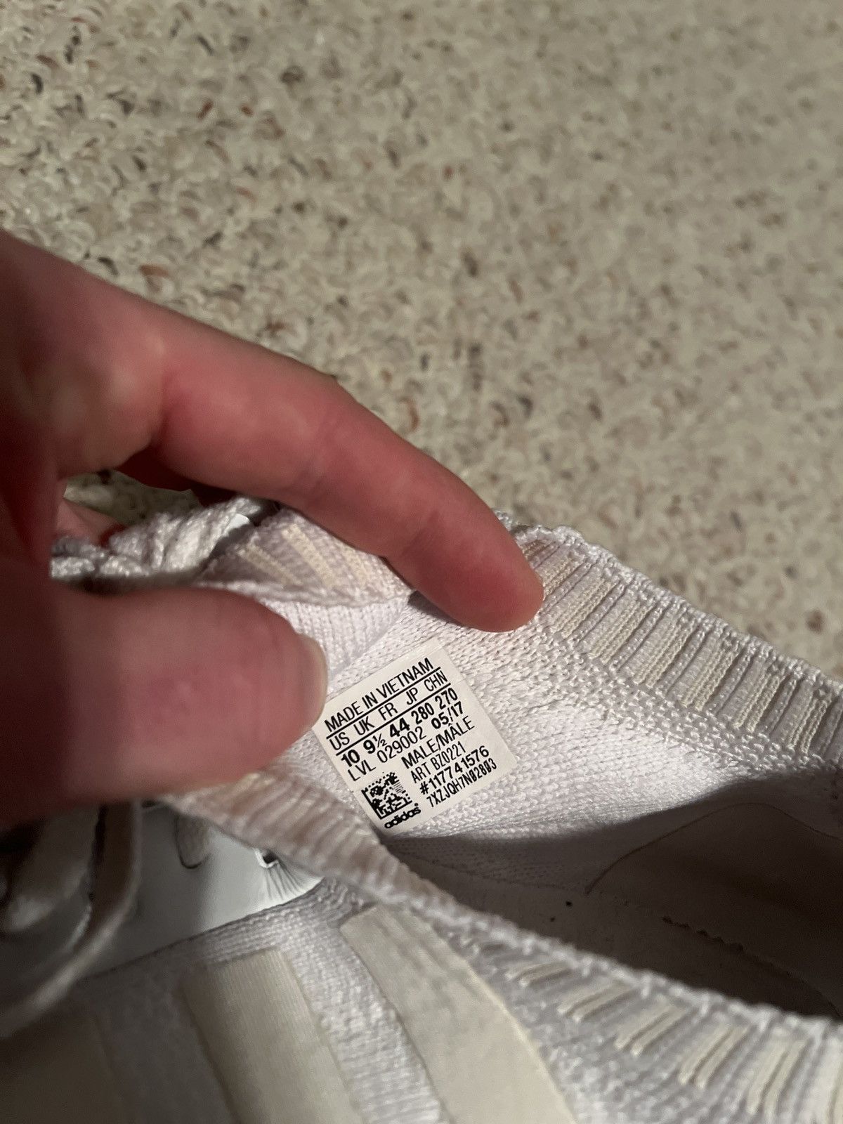 Adidas Adidas NMD_R1 PK Japanese White Size US 10 / EU 43 - 9 Thumbnail