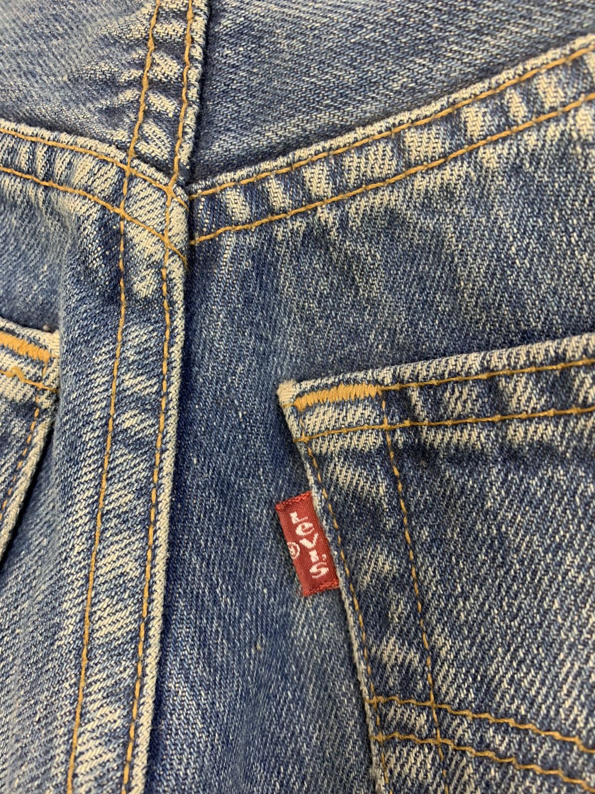 Levi's Vintage Clothing 90s Levi’s Strauss Lot 501 Buttonfly Denim Beauty Fade Size 26" / US 2 / IT 38 - 14 Thumbnail