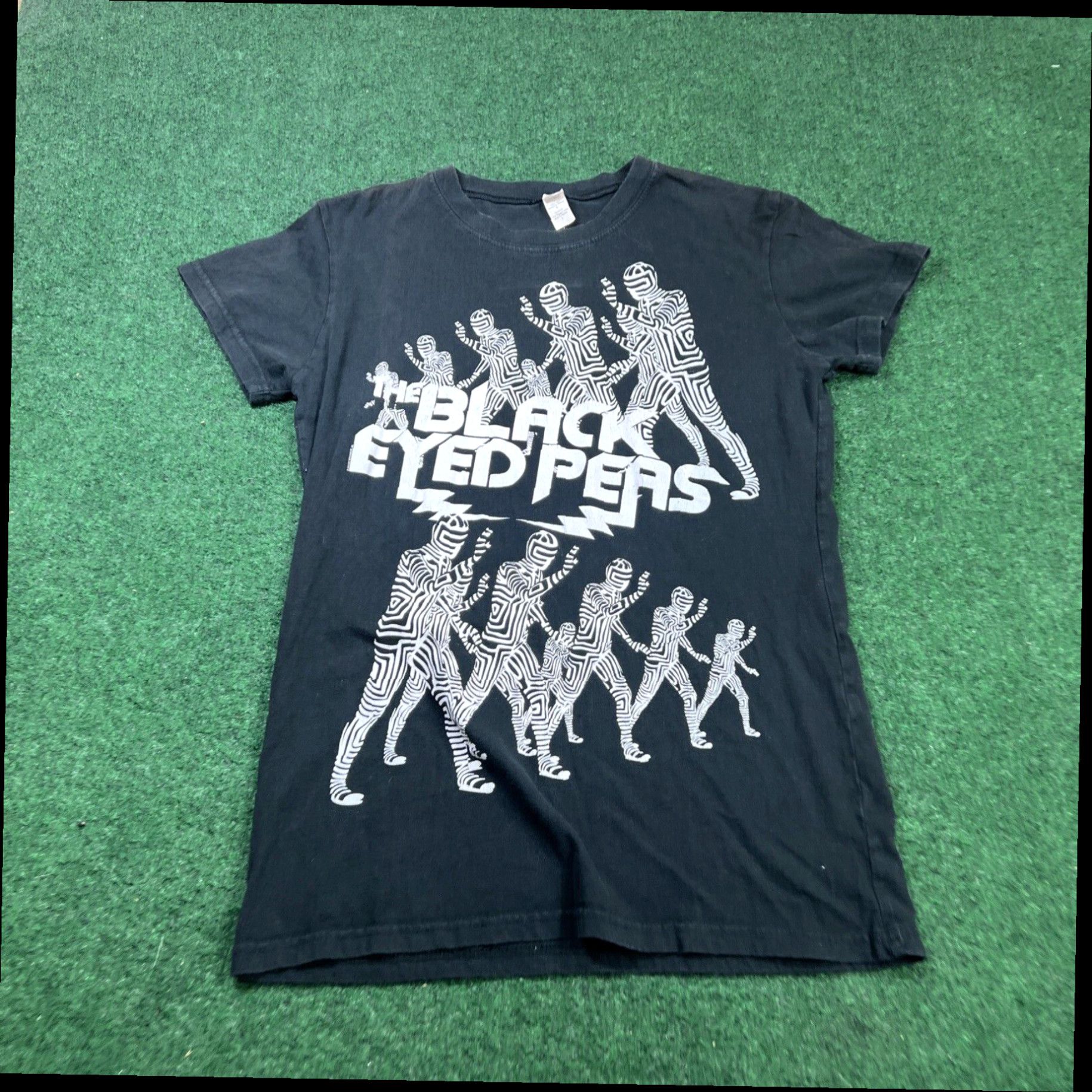 Ten C The Black Eyed Peas T Shirt Tagged L Fits Sma 2000s 2009 Black Eyed Peas Concert Size US S / EU 44-46 / 1 - 1 Thumbnail