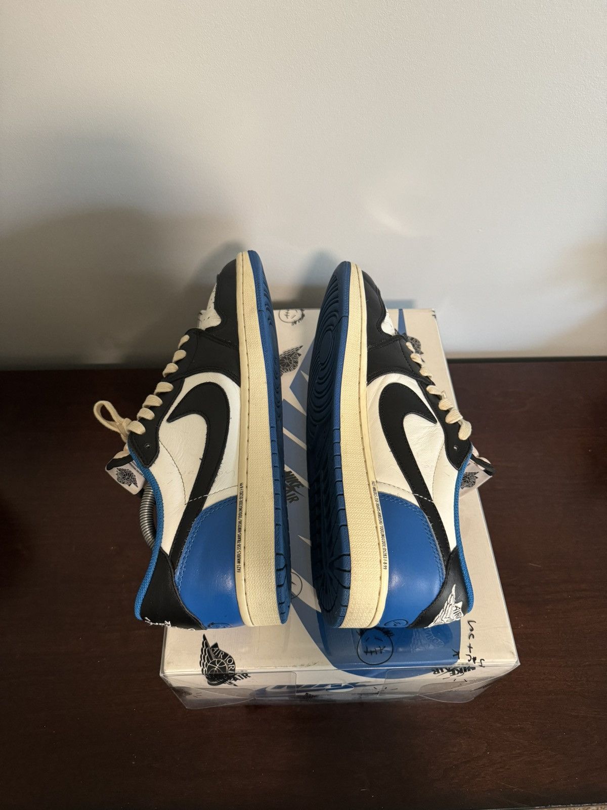 Jordan Brand Travis Scott Fragment Jordan 1 Low Size 11 Size US 11 / EU 44 - 6 Thumbnail
