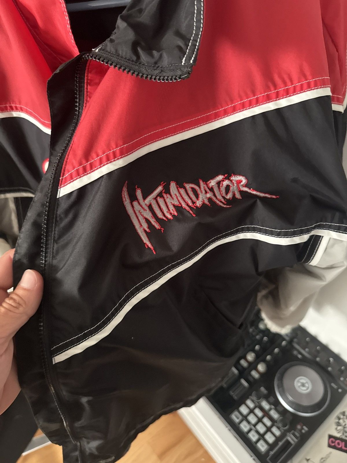 Nutmeg Vintage Nutmeg Mills Dale Earnhardt Sr NASCAR Windbreaker. L Size US L / EU 52-54 / 3 - 9 Thumbnail
