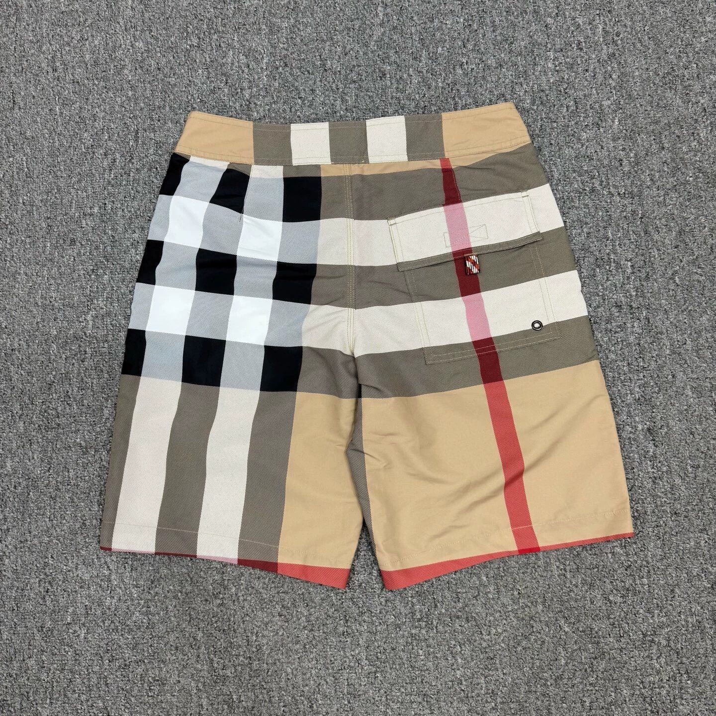 Burberry Burberry Classic Check Short XS 99 New Size US 28 / EU 44 - 2 Thumbnail