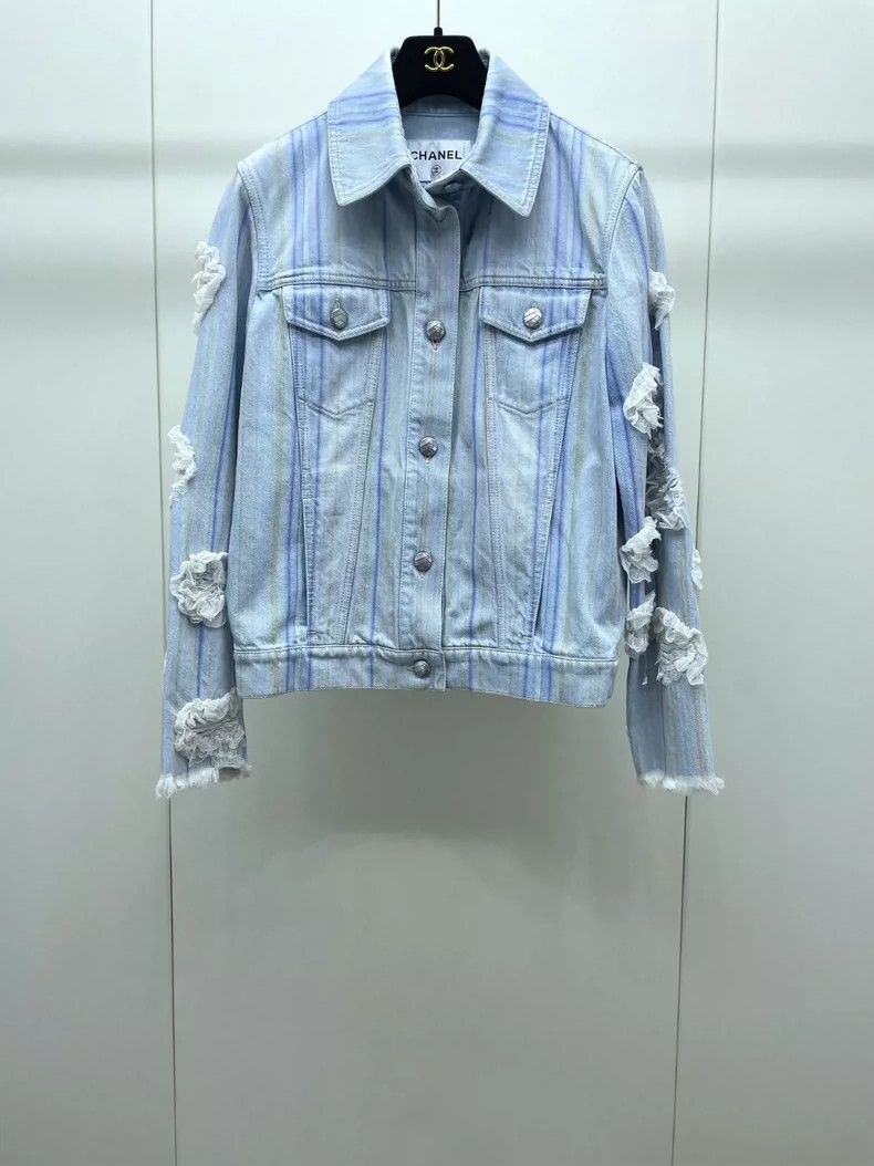 Chanel Chanel Hollow-out camellia denim jacket 2504-Nextarrow Size XS / US 0-2 / IT 36-38 - 1 Thumbnail