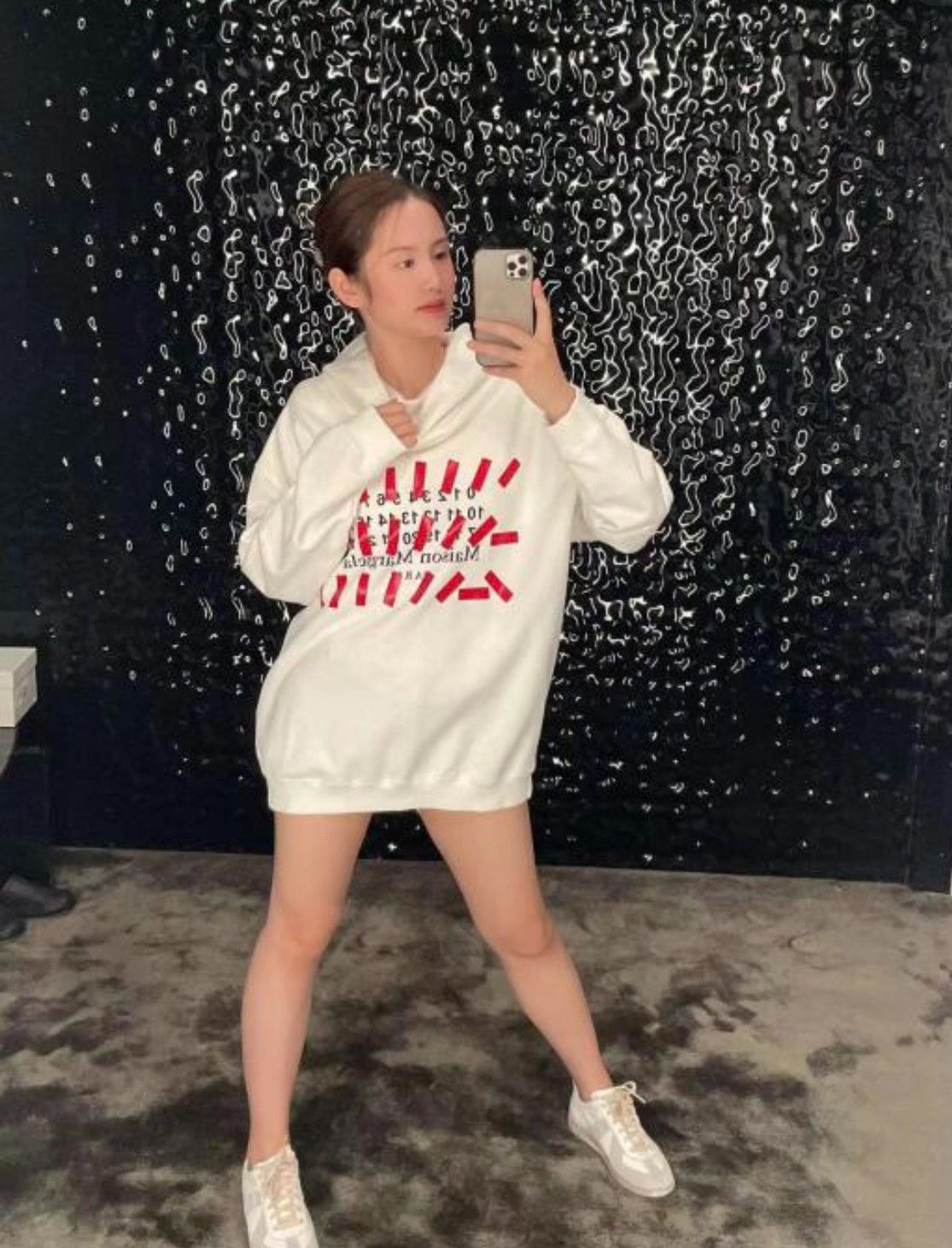 Maison Margiela Maison Margiela Size 48 White logo printed sweatshirt size4 Size US M / EU 48-50 / 2 - 6 Thumbnail