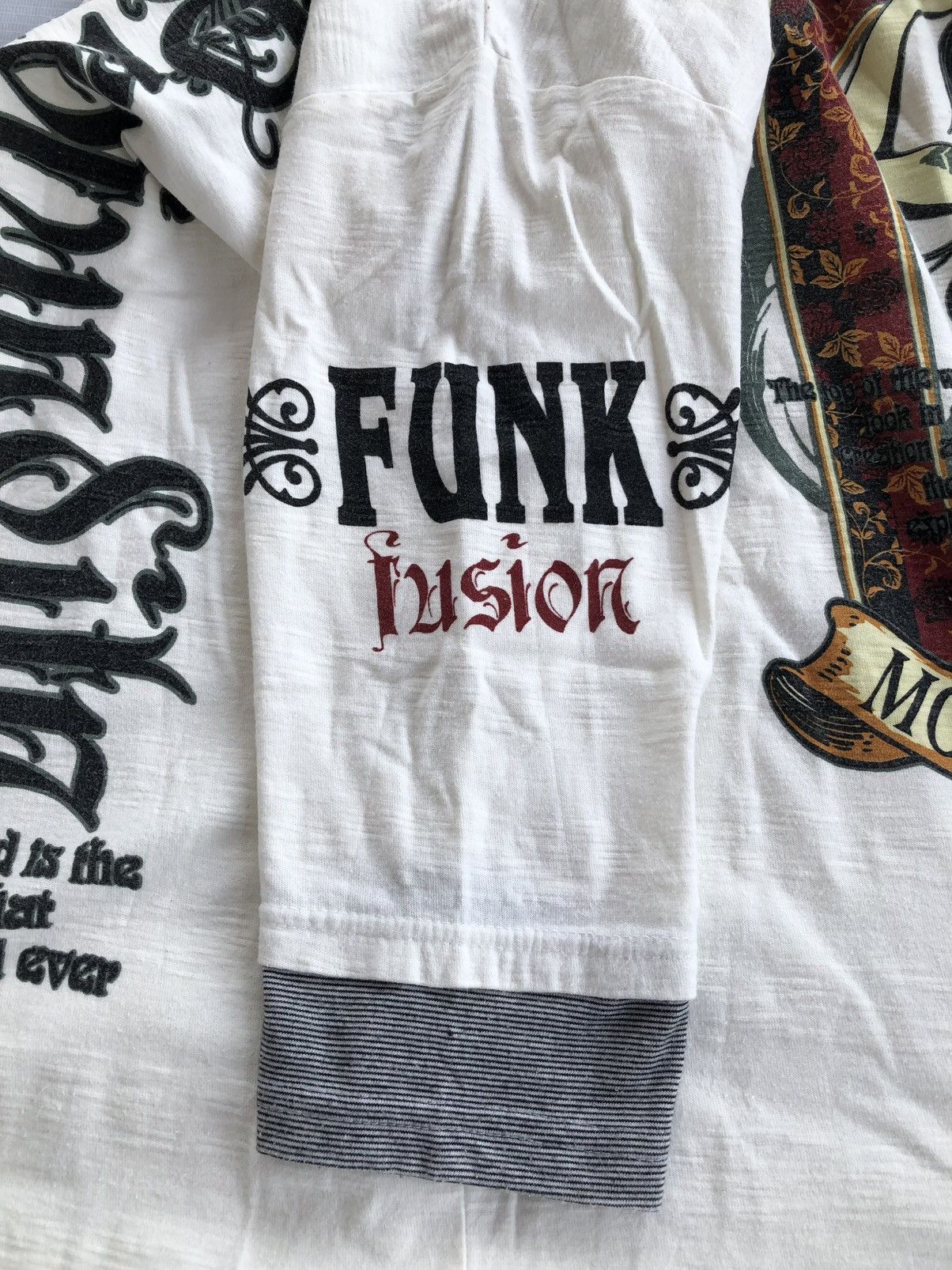 Bullet Noise Bullet Noise girl notorious & Rejecting japaness brand tees Size US L / EU 52-54 / 3 - 7 Thumbnail