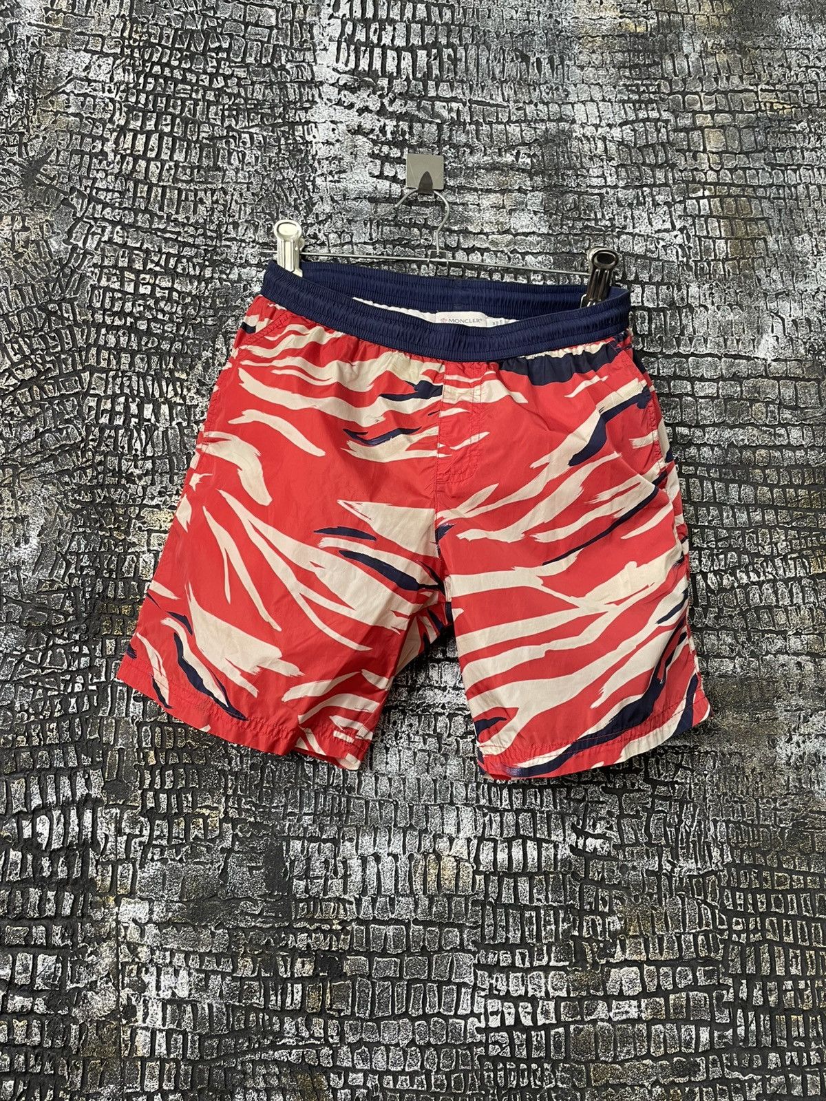 Moncler Moncler nylon short Size US 31 - 10 Thumbnail