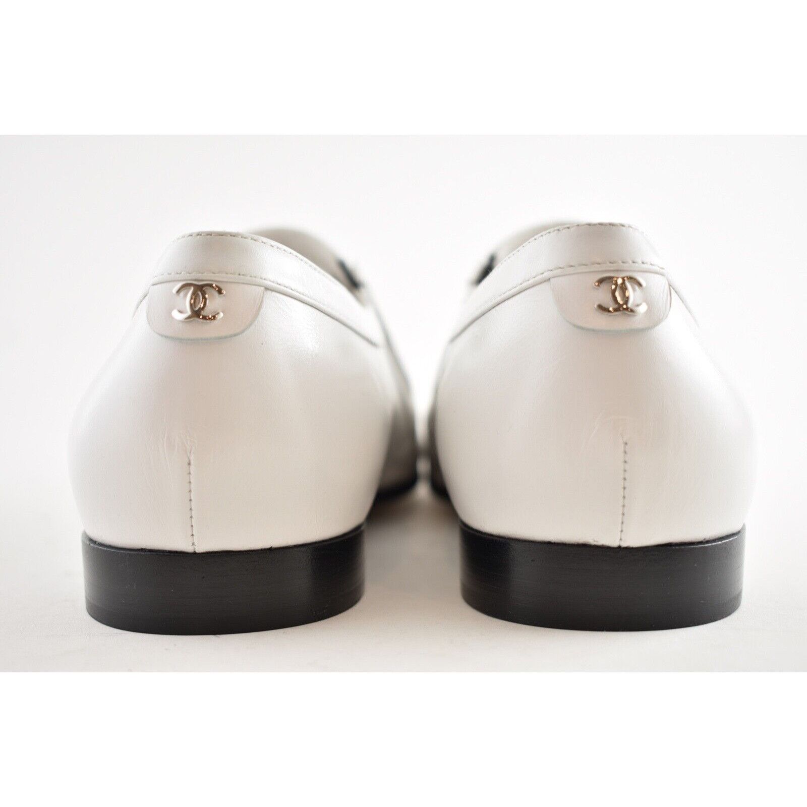 Chanel 18B Crumpled Calf CC Slide Slip On Loafer Moccasin Flat 40.5 Size US 10.5 / IT 40.5 - 9 Thumbnail
