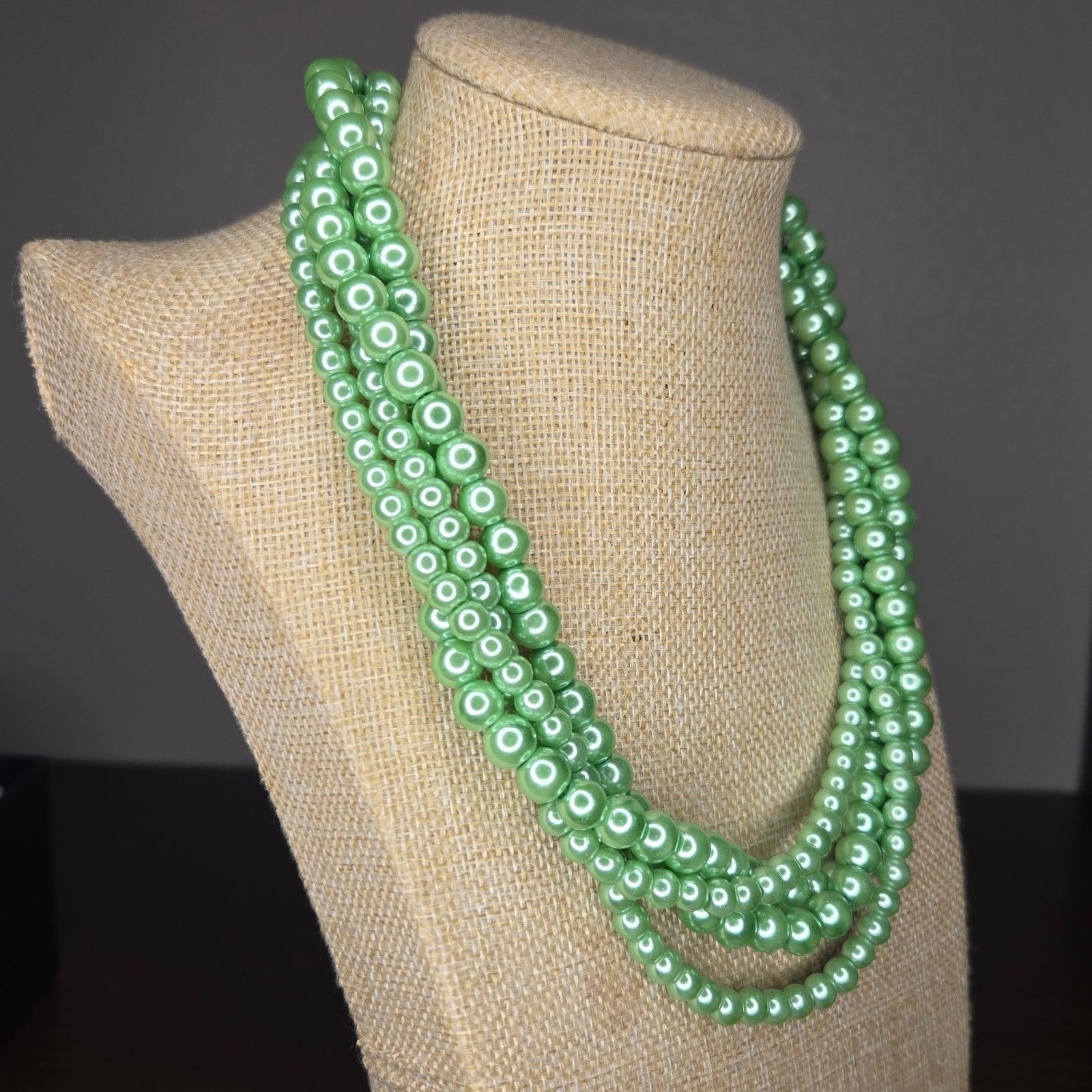 Vintage Vintage Triple Strand Green Faux Pearl Statement Necklace Size ONE SIZE - 2 Thumbnail