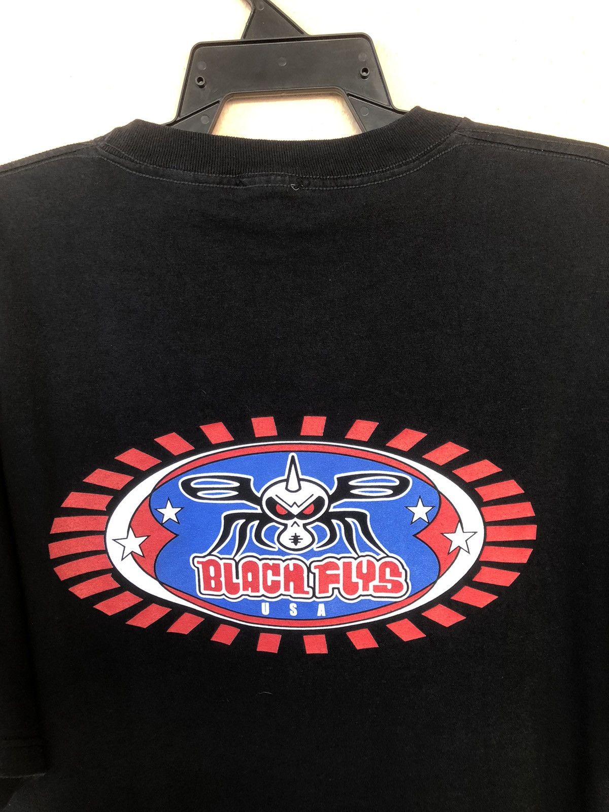 Vintage Vintage 90s BLACK FLYS Skateboard Tee Size US XL / EU 56 / 4 - 3 Thumbnail